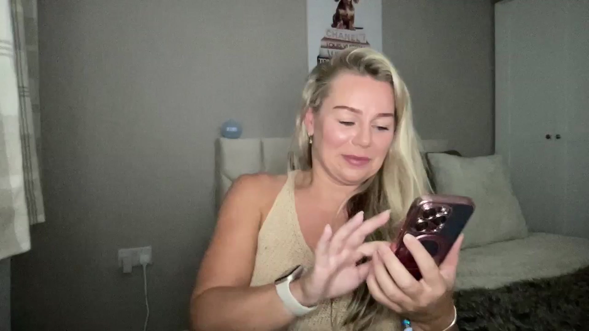 Gallery image thumbnail from Little_L's myfreecams stream on, 08/07/2024, 21:18 image 19 of 20