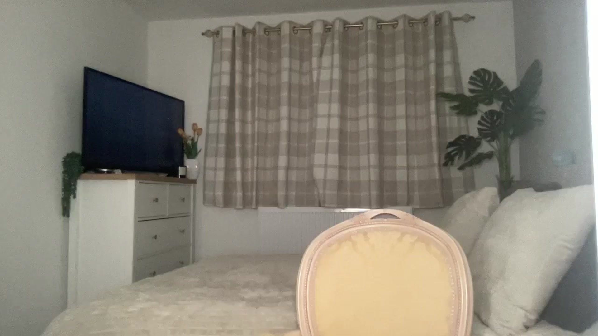 Gallery image thumbnail from Little_L's myfreecams stream on, 09/07/2024, 19:57 image 20 of 20