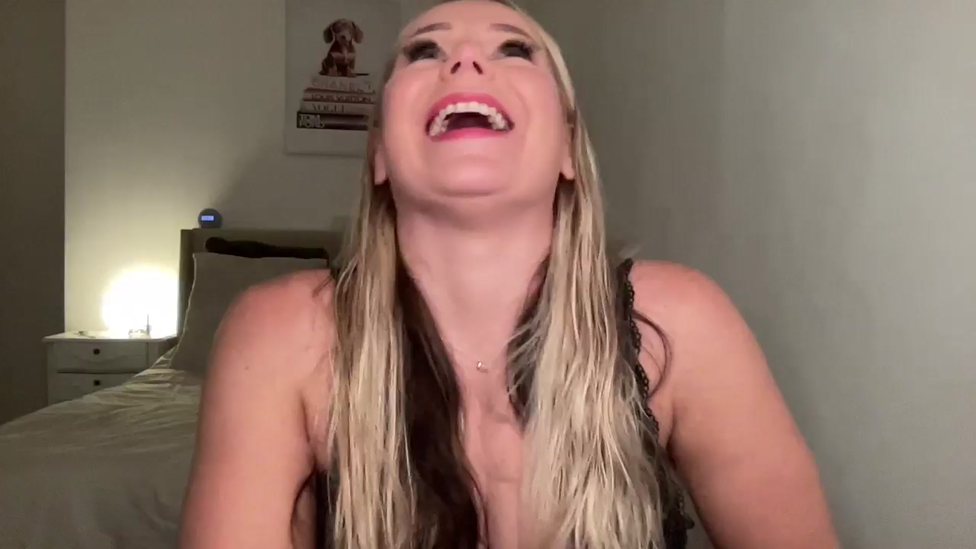 Gallery image thumbnail from Little_L's myfreecams stream on, 10/04/2024, 22:08 image 4 of 20
