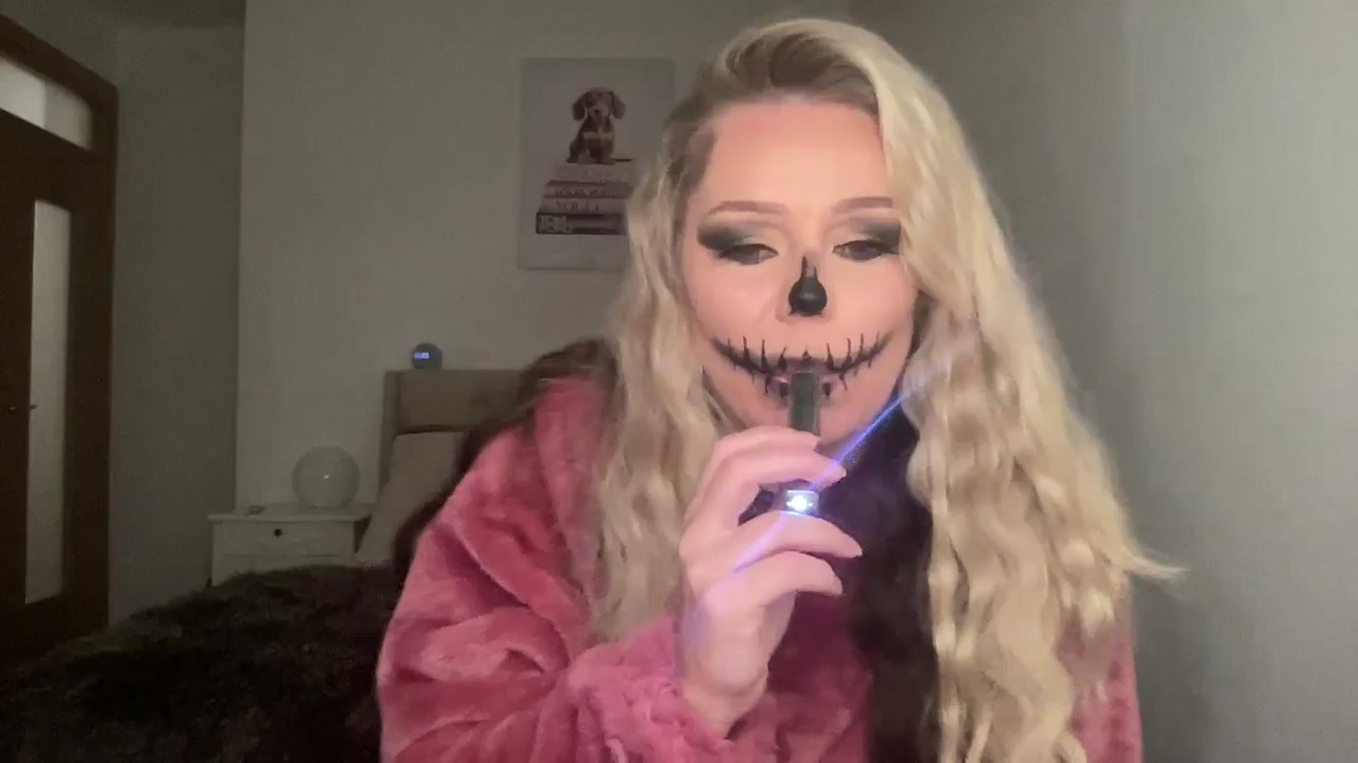 Gallery image thumbnail from Little_L's myfreecams stream on, 10/31/2024, 23:11 image 9 of 20