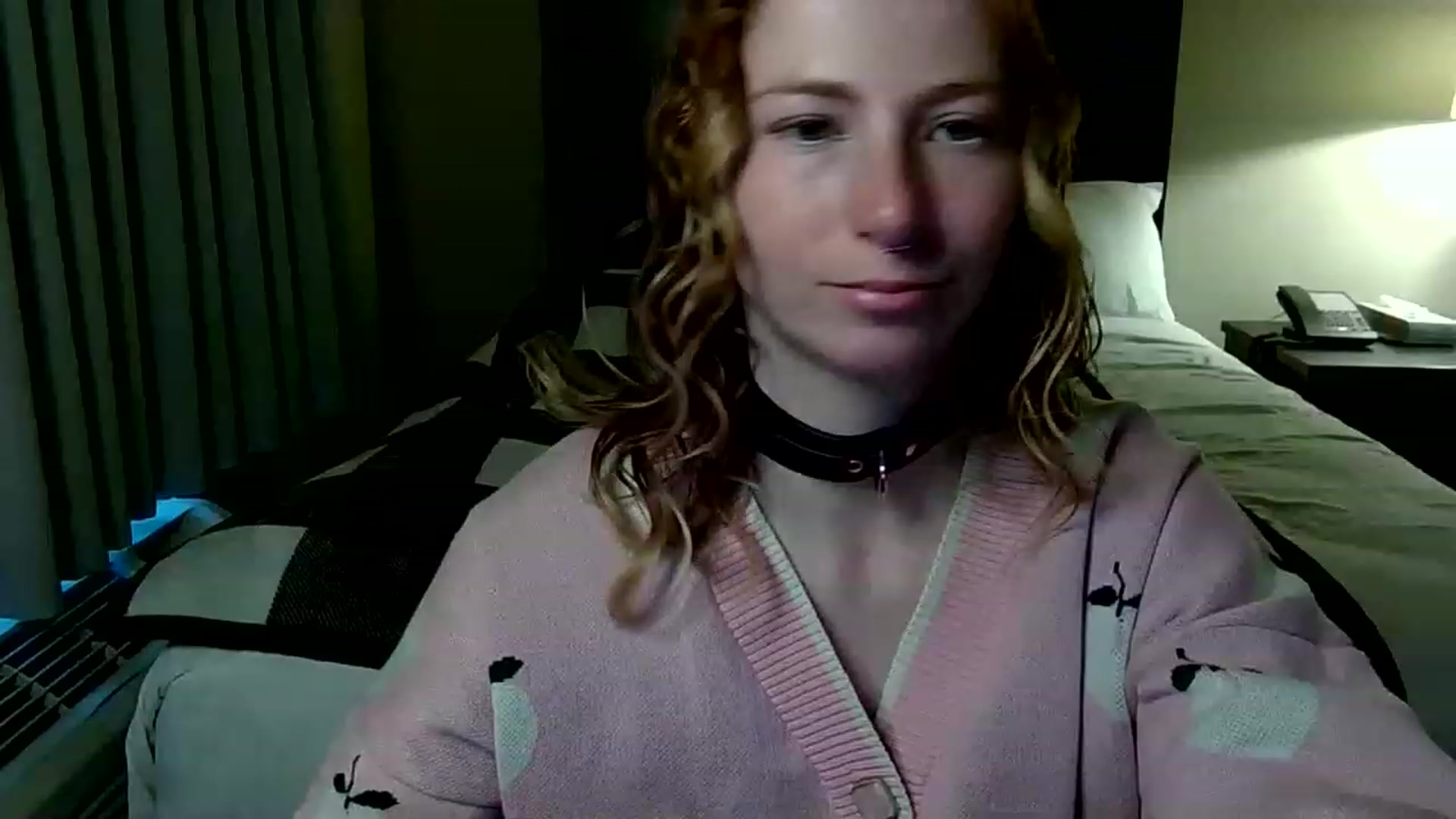 Gallery image thumbnail from Little_Lunar's myfreecams stream on, 01/21/2023, 16:52 image 4 of 20