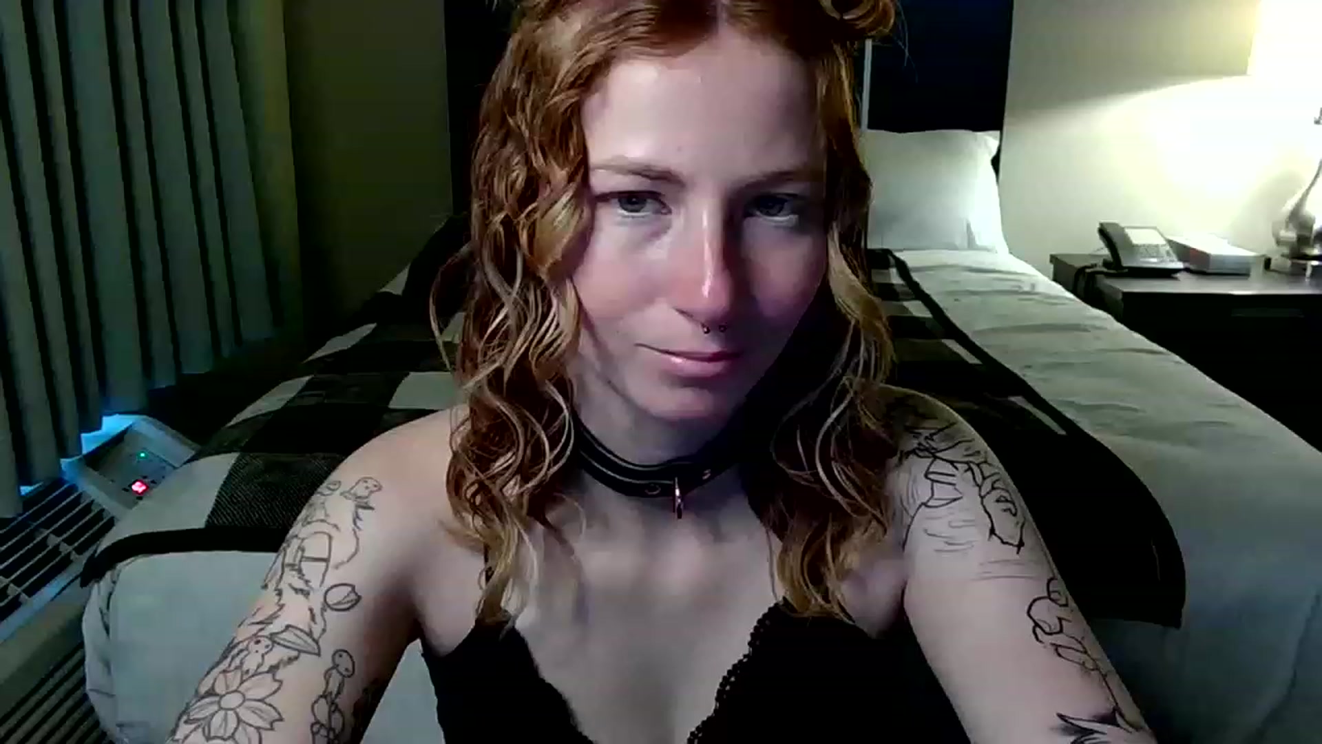 Gallery image thumbnail from Little_Lunar's myfreecams stream on, 01/21/2023, 16:52 image 20 of 20