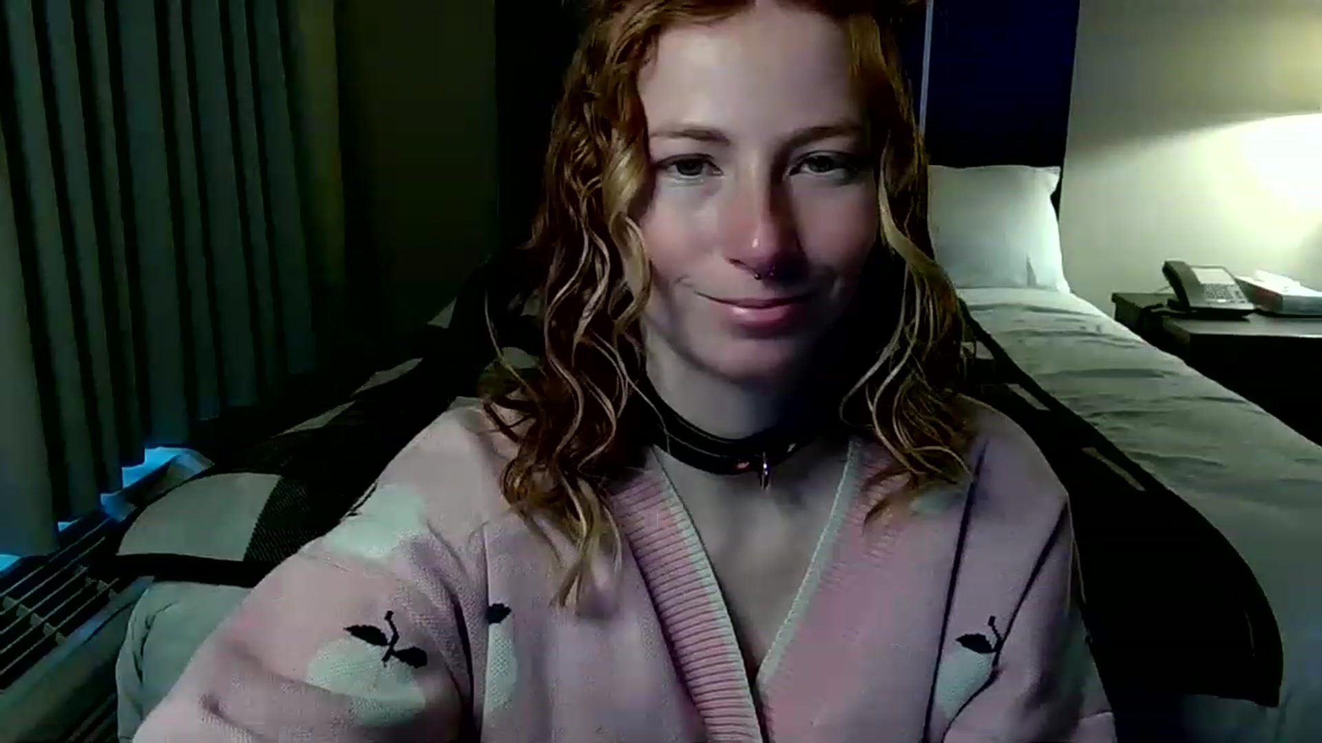 Gallery image thumbnail from Little_Lunar's myfreecams stream on, 01/21/2023, 16:52 image 7 of 20