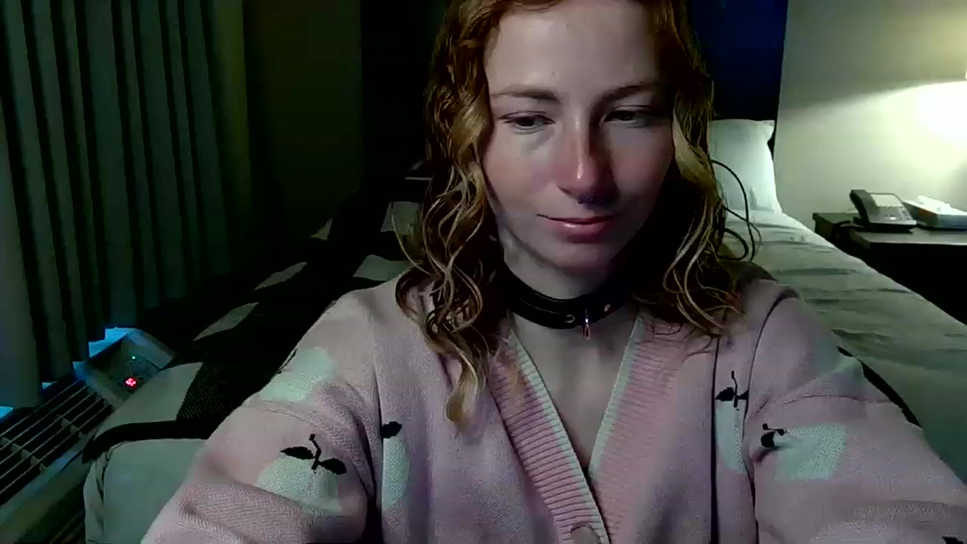Gallery image thumbnail from Little_Lunar's myfreecams stream on, 01/21/2023, 16:52 image 5 of 20