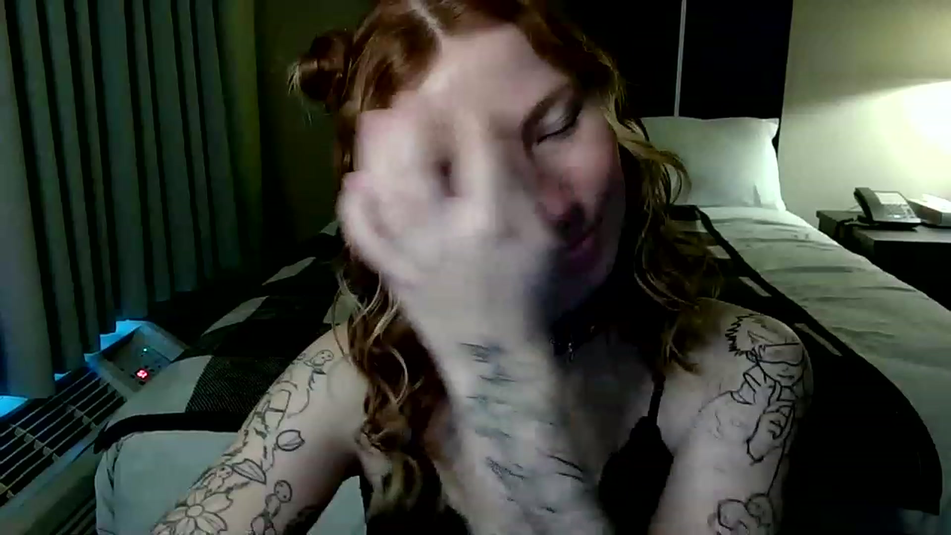 Gallery image thumbnail from Little_Lunar's myfreecams stream on, 01/21/2023, 16:52 image 12 of 20