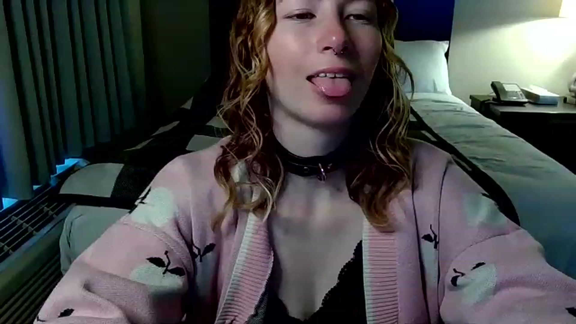 Gallery image thumbnail from Little_Lunar's myfreecams stream on, 01/21/2023, 17:25 image 12 of 20