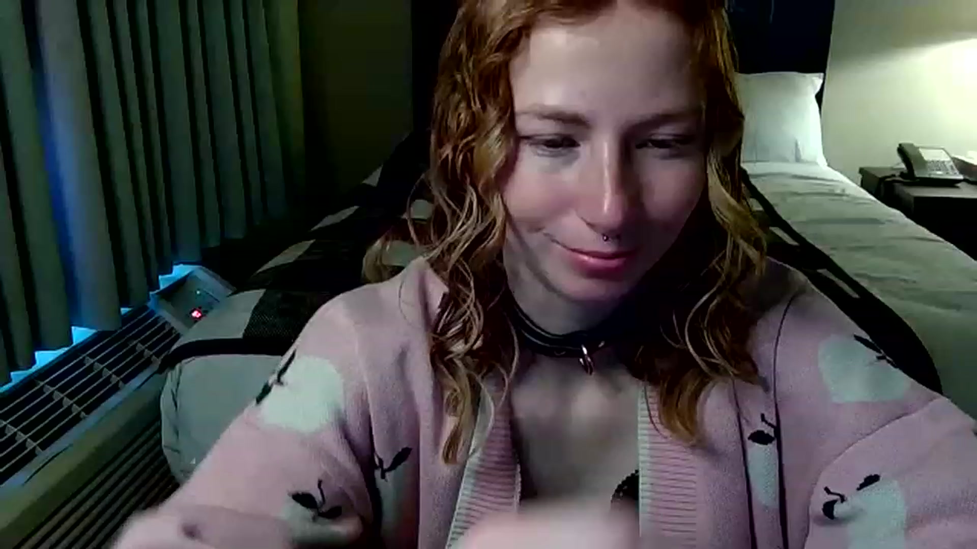 Gallery image thumbnail from Little_Lunar's myfreecams stream on, 01/21/2023, 17:25 image 19 of 20