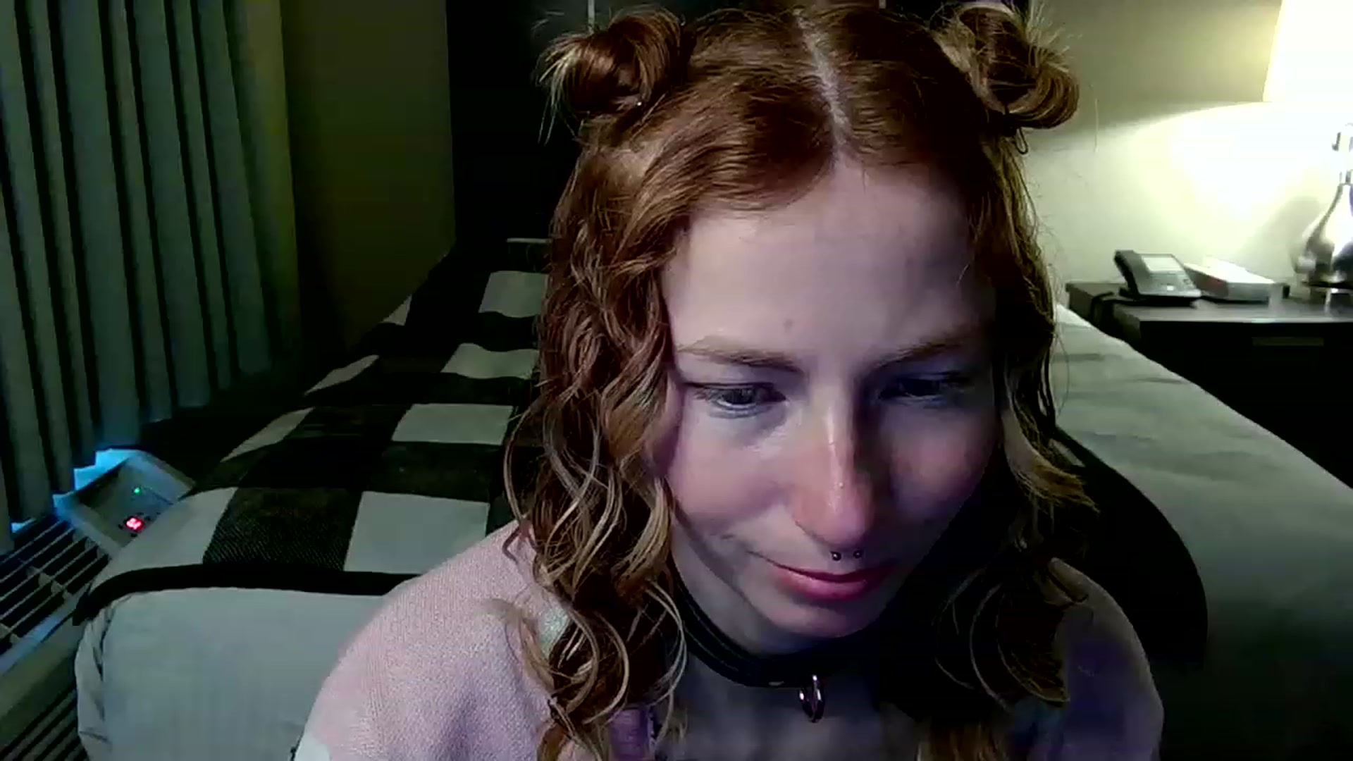 Gallery image thumbnail from Little_Lunar's myfreecams stream on, 01/21/2023, 17:25 image 4 of 20