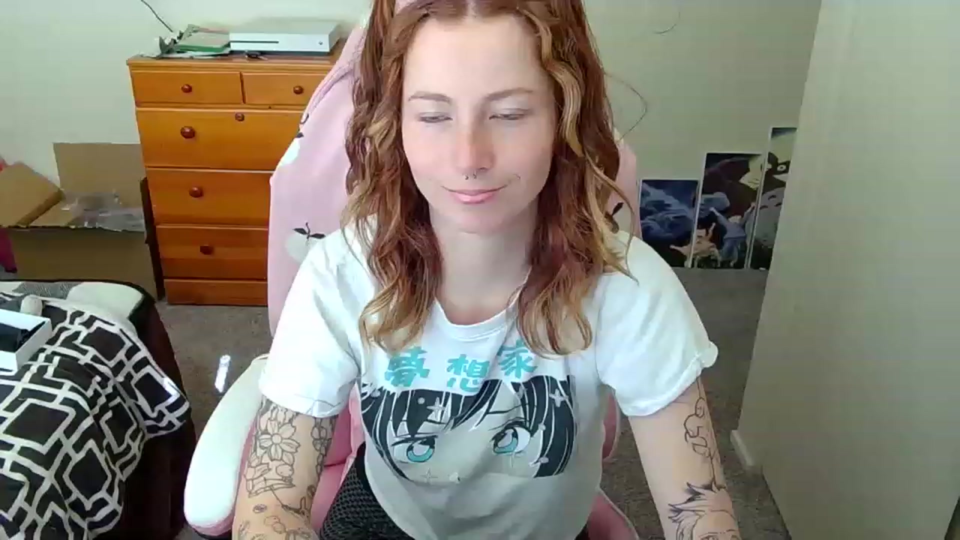 Gallery image thumbnail from Little_Lunar's myfreecams stream on, 02/18/2023, 21:45 image 11 of 20