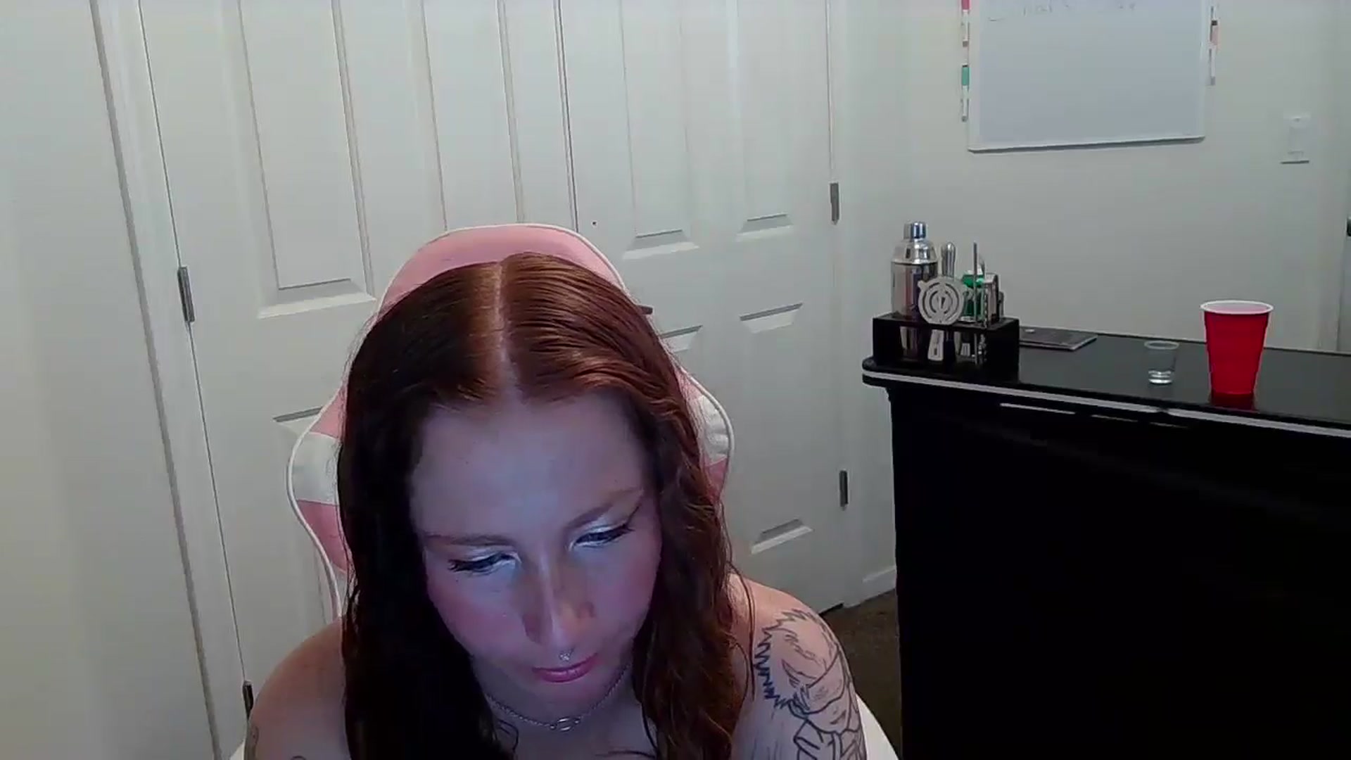 Gallery image thumbnail from Little_Lunar's myfreecams stream on, 05/29/2025, 20:08 image 12 of 20