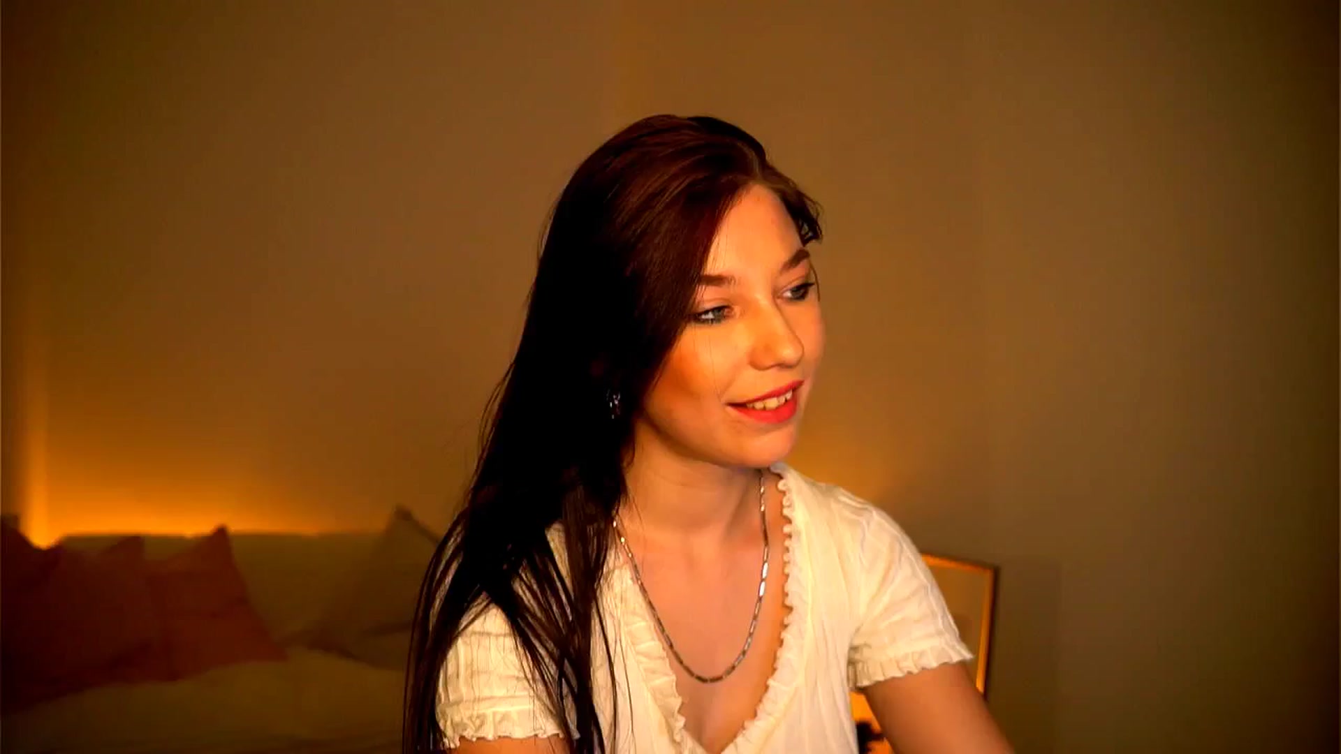 Gallery image thumbnail from Little_Nut's myfreecams stream on, 11/02/2024, 15:10 image 5 of 20