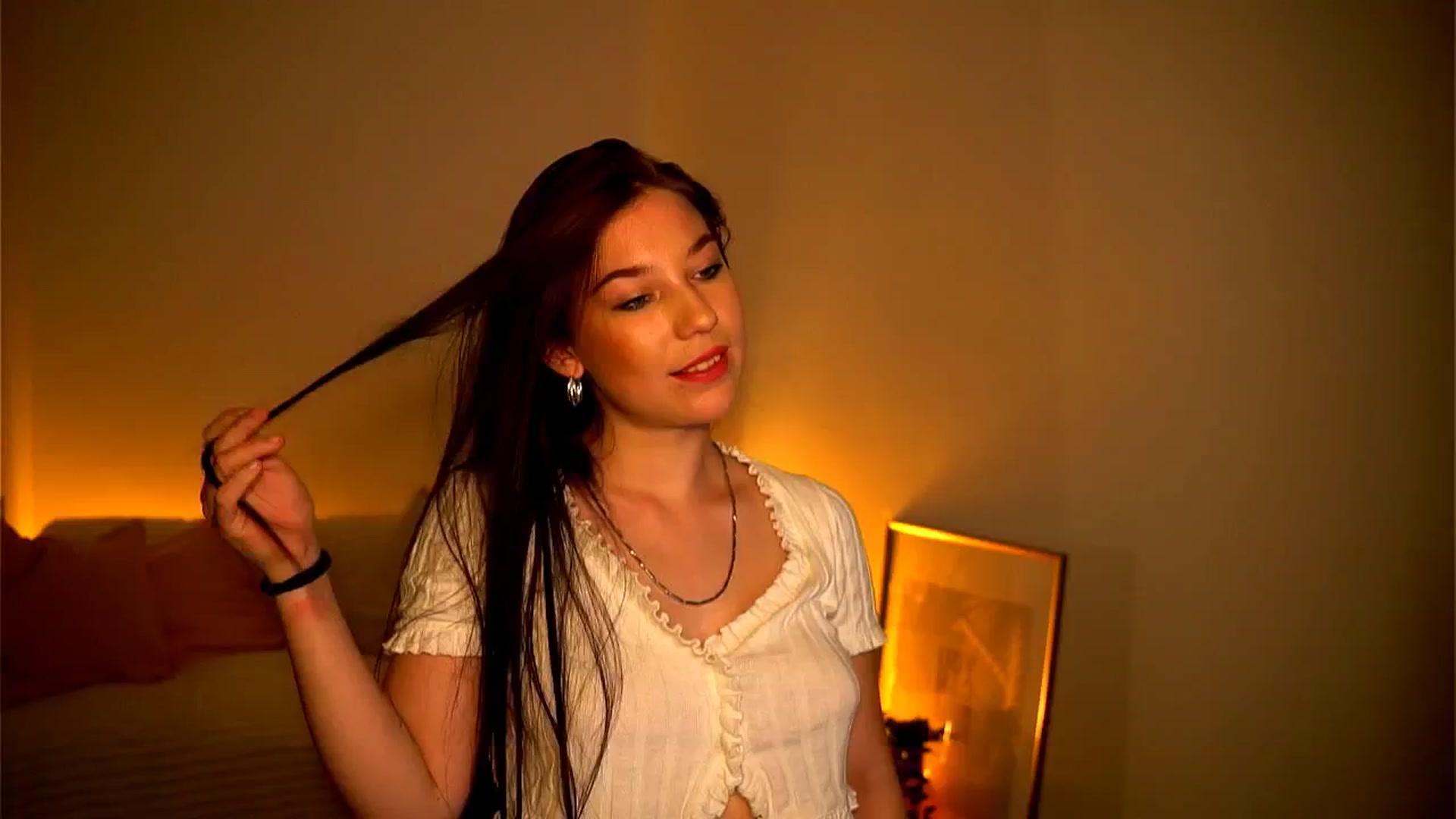 Gallery image thumbnail from Little_Nut's myfreecams stream on, 11/02/2024, 15:23 image 5 of 20