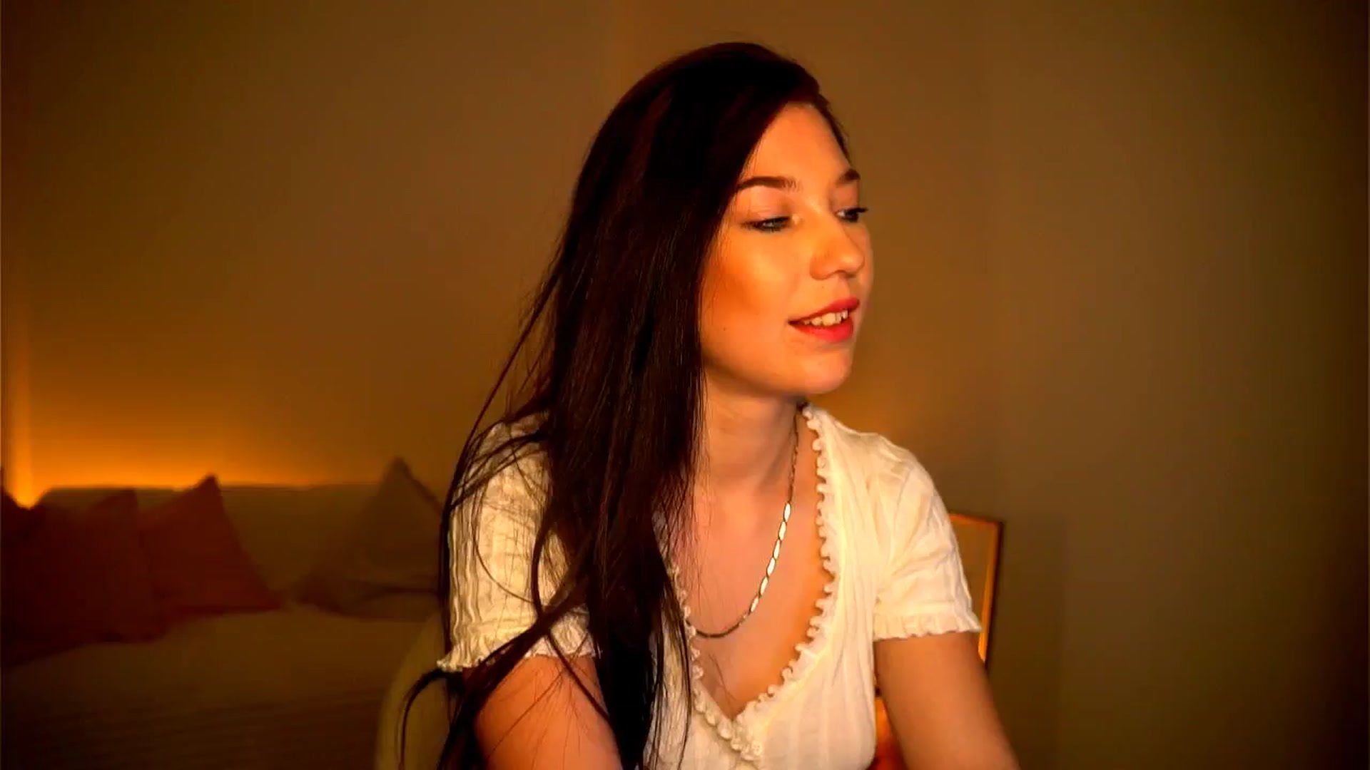 Gallery image thumbnail from Little_Nut's myfreecams stream on, 11/02/2024, 15:23 image 13 of 20