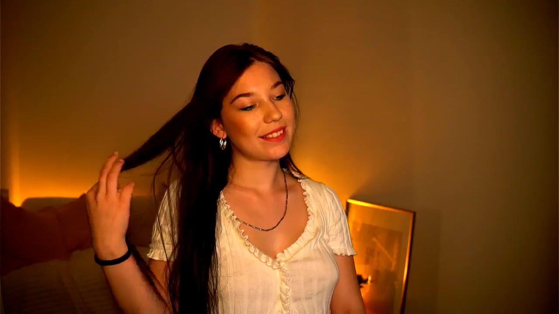 Gallery image thumbnail from Little_Nut's myfreecams stream on, 11/02/2024, 16:42 image 15 of 20