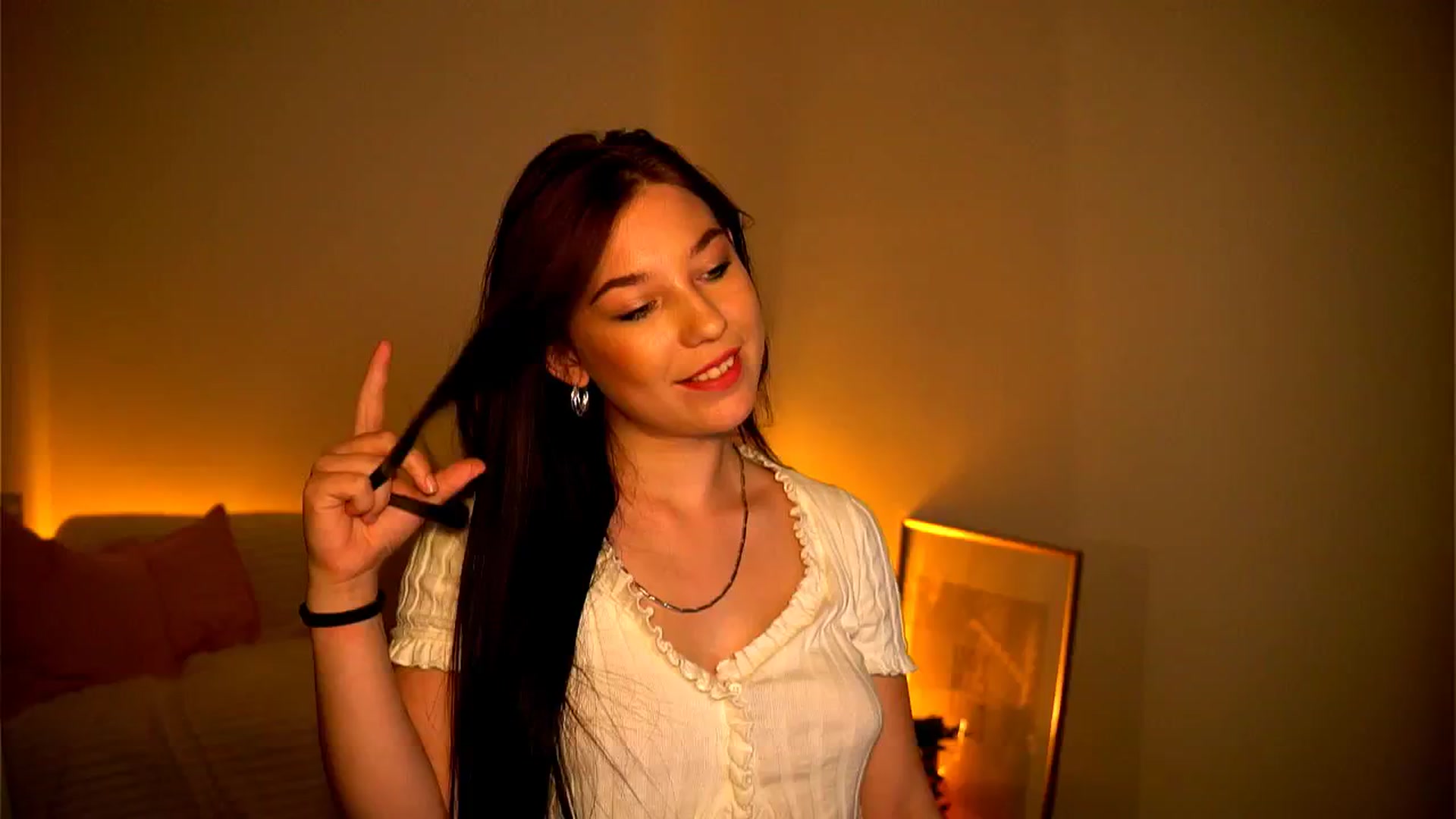 Gallery image thumbnail from Little_Nut's myfreecams stream on, 11/02/2024, 16:42 image 6 of 20