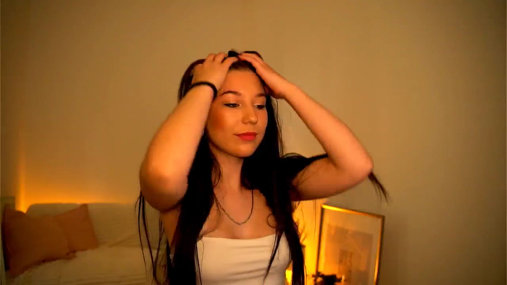 Gallery image thumbnail from Little_Nut's myfreecams stream on, 11/03/2024, 15:05 image 3 of 20