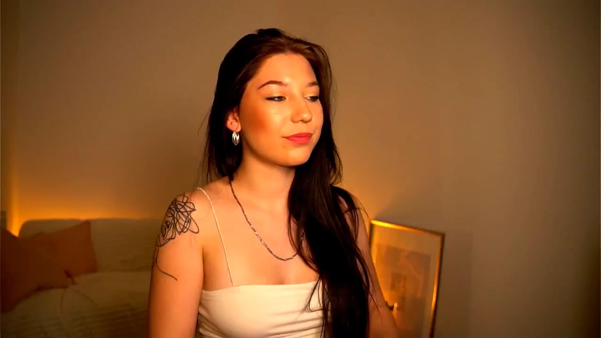 Gallery image thumbnail from Little_Nut's myfreecams stream on, 11/03/2024, 15:05 image 19 of 20