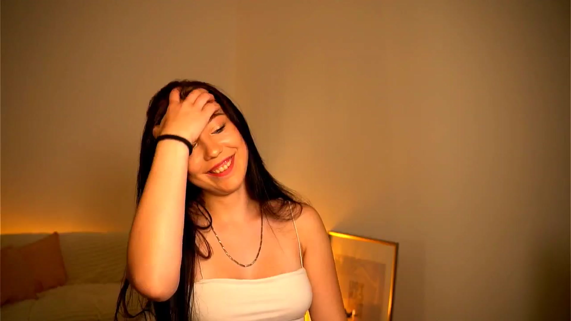 Gallery image thumbnail from Little_Nut's myfreecams stream on, 11/03/2024, 15:05 image 17 of 20