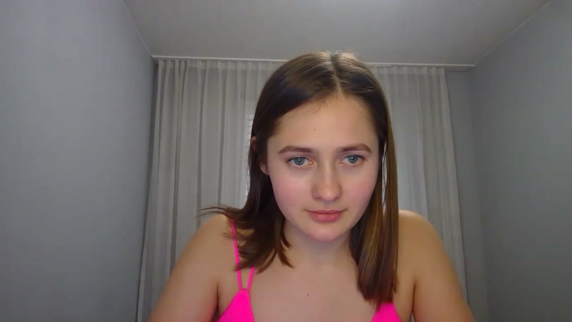 Gallery image thumbnail from Little_Rosee's myfreecams stream on, 04/03/2023, 14:30 image 14 of 20