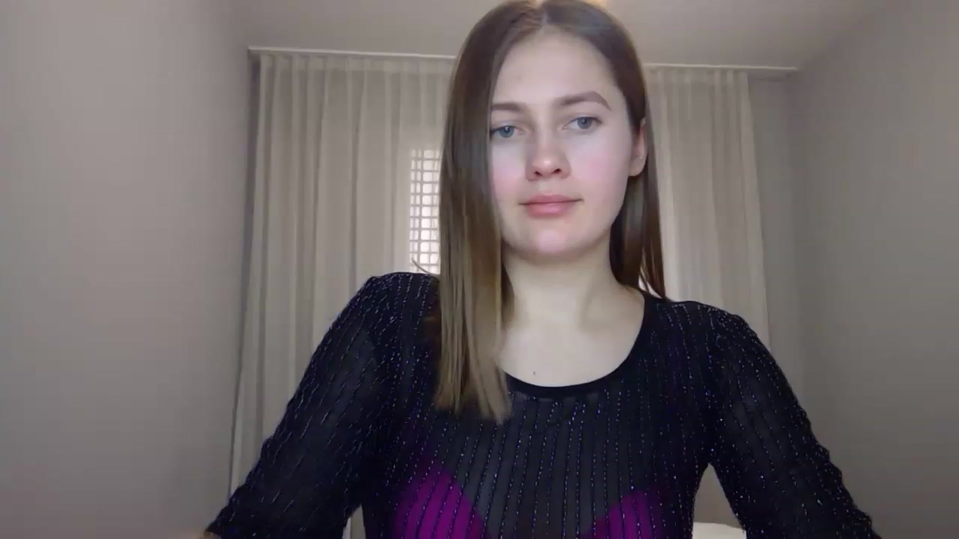 Gallery image thumbnail from Little_Rosee's myfreecams stream on, 04/05/2023, 09:32 image 4 of 20