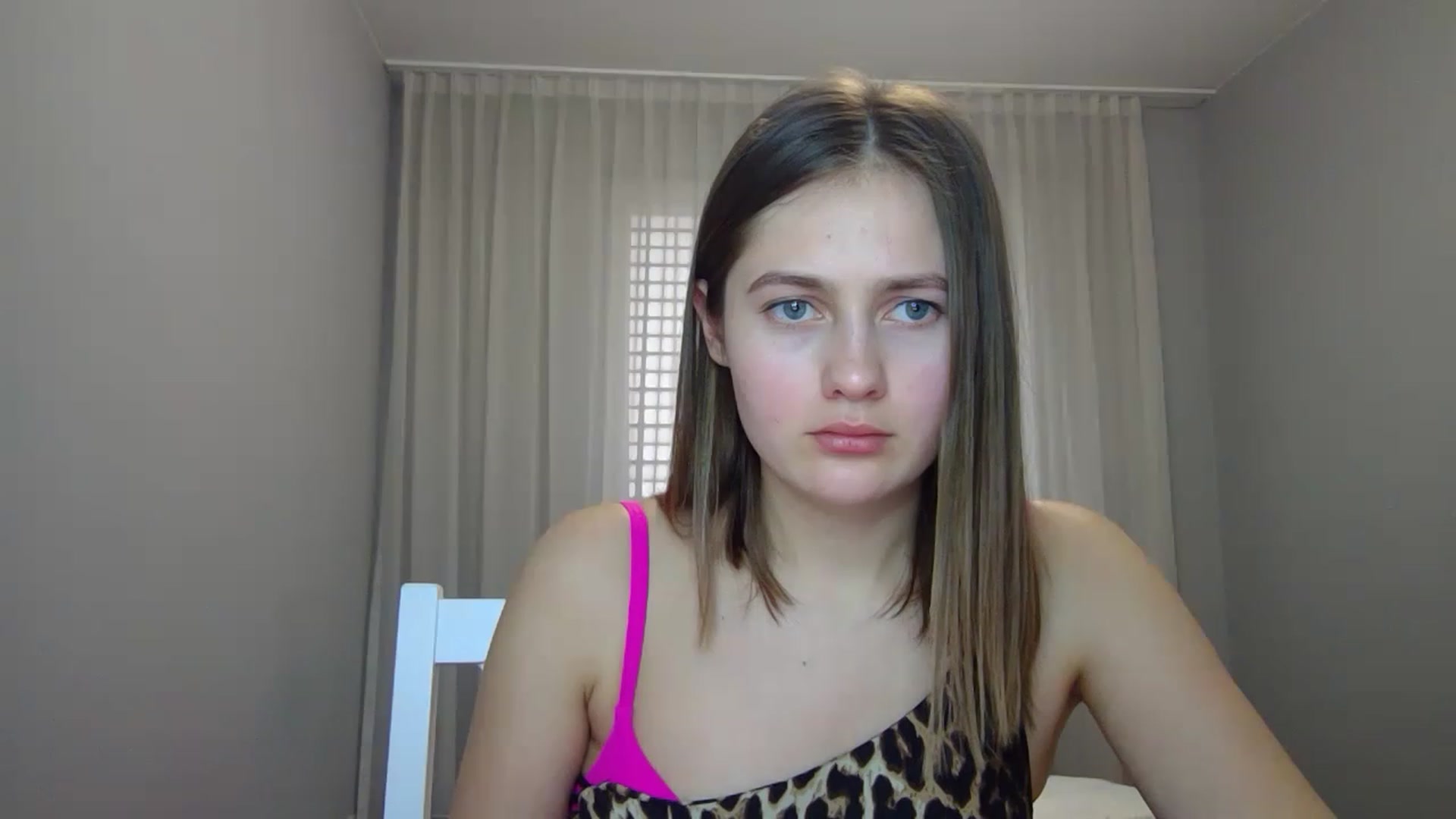 Gallery image thumbnail from Little_Rosee's myfreecams stream on, 04/05/2023, 11:37 image 10 of 20