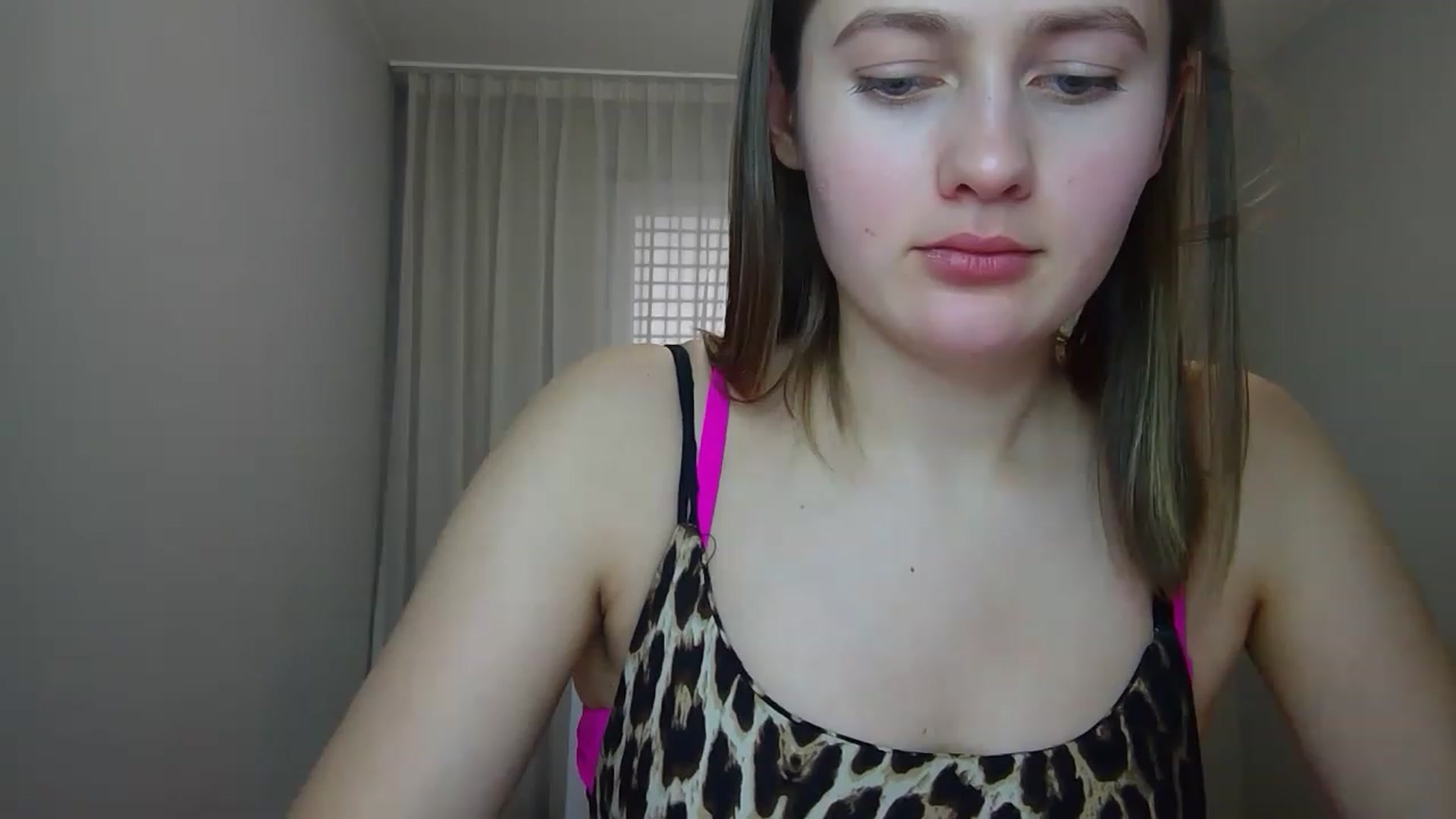 Gallery image thumbnail from Little_Rosee's myfreecams stream on, 04/05/2023, 11:37 image 20 of 20