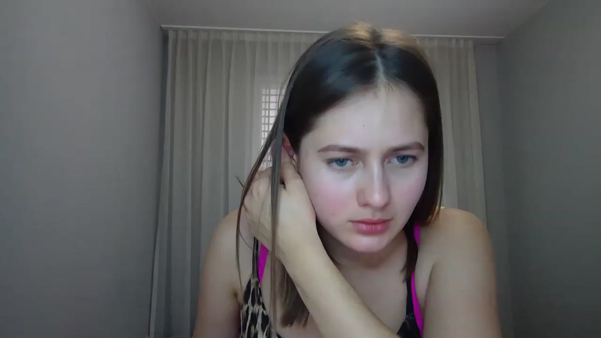 Gallery image thumbnail from Little_Rosee's myfreecams stream on, 04/05/2023, 11:37 image 17 of 20