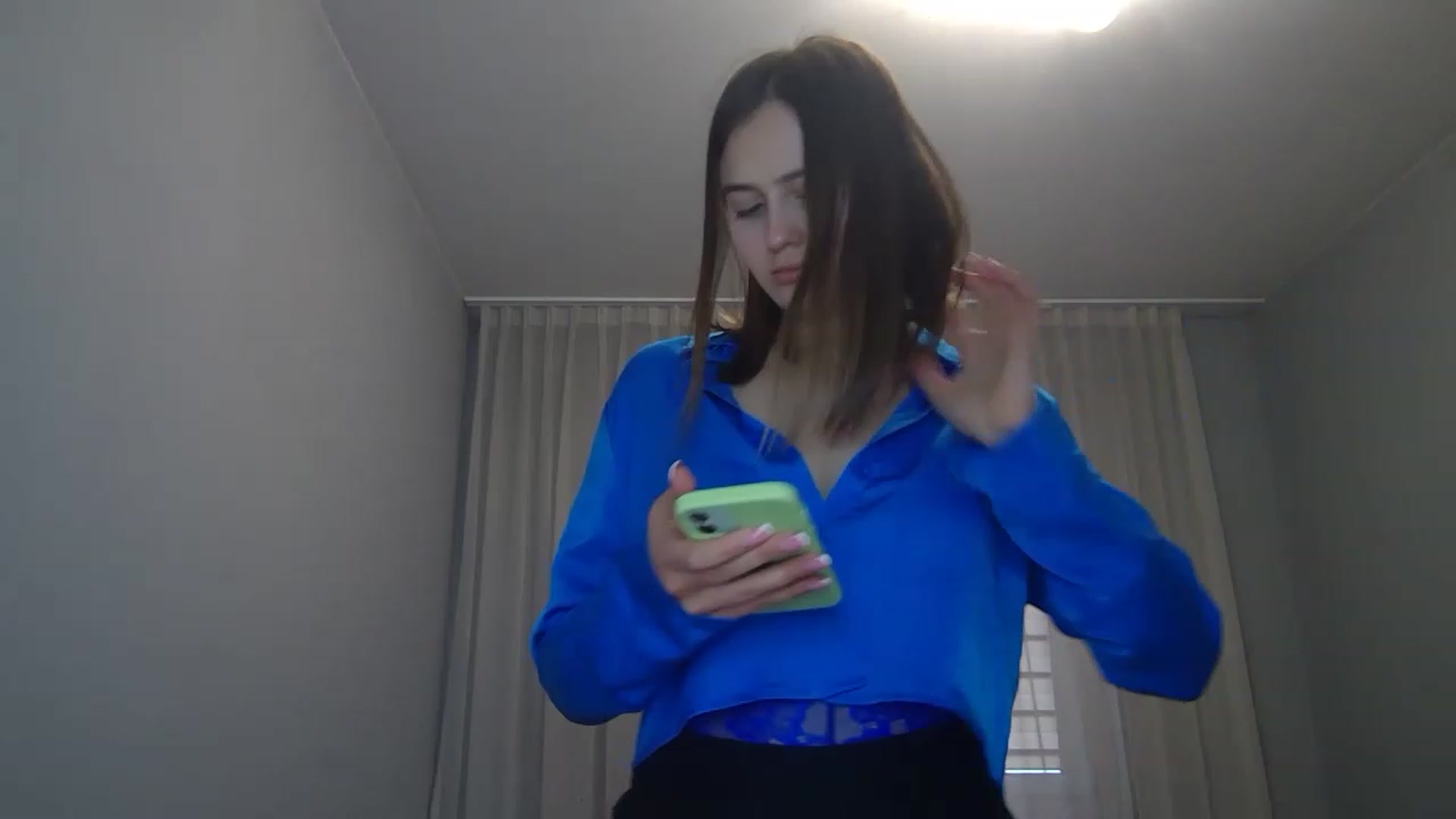 Gallery image thumbnail from Little_Rosee's myfreecams stream on, 04/09/2023, 13:48 image 8 of 20