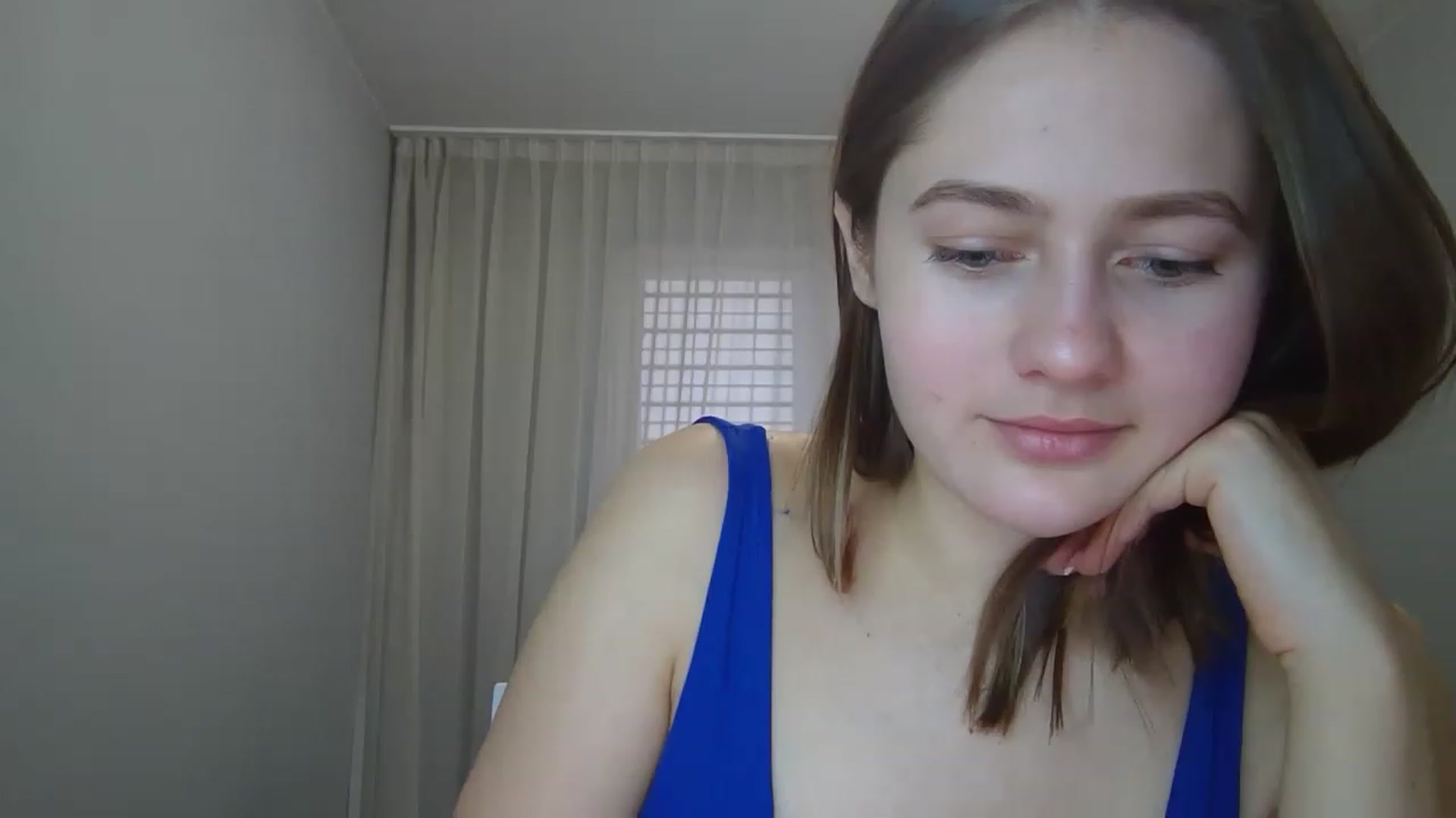 Gallery image thumbnail from Little_Rosee's myfreecams stream on, 04/13/2023, 09:08 image 13 of 20