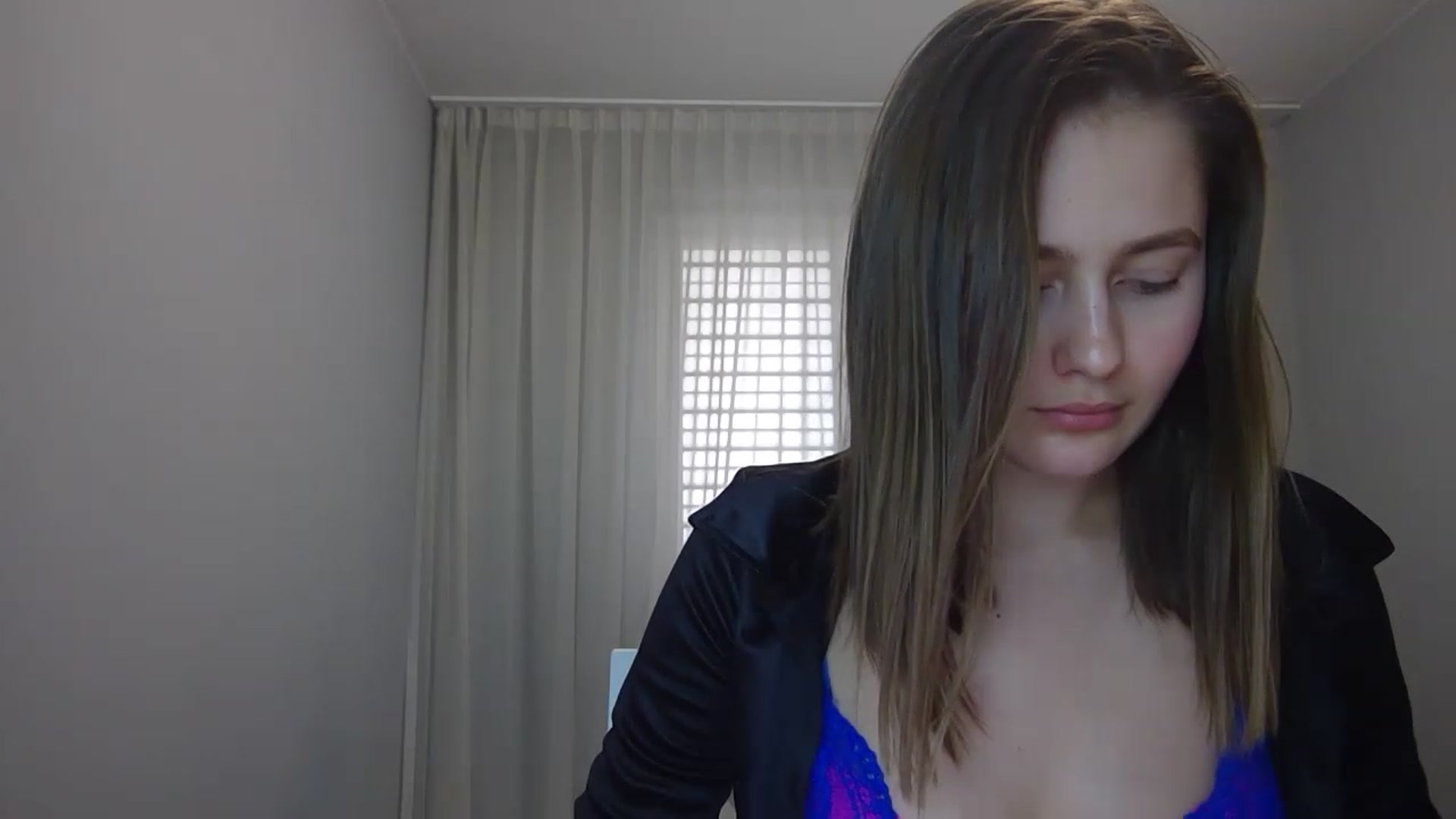 Gallery image thumbnail from Little_Rosee's myfreecams stream on, 04/14/2023, 12:10 image 14 of 20