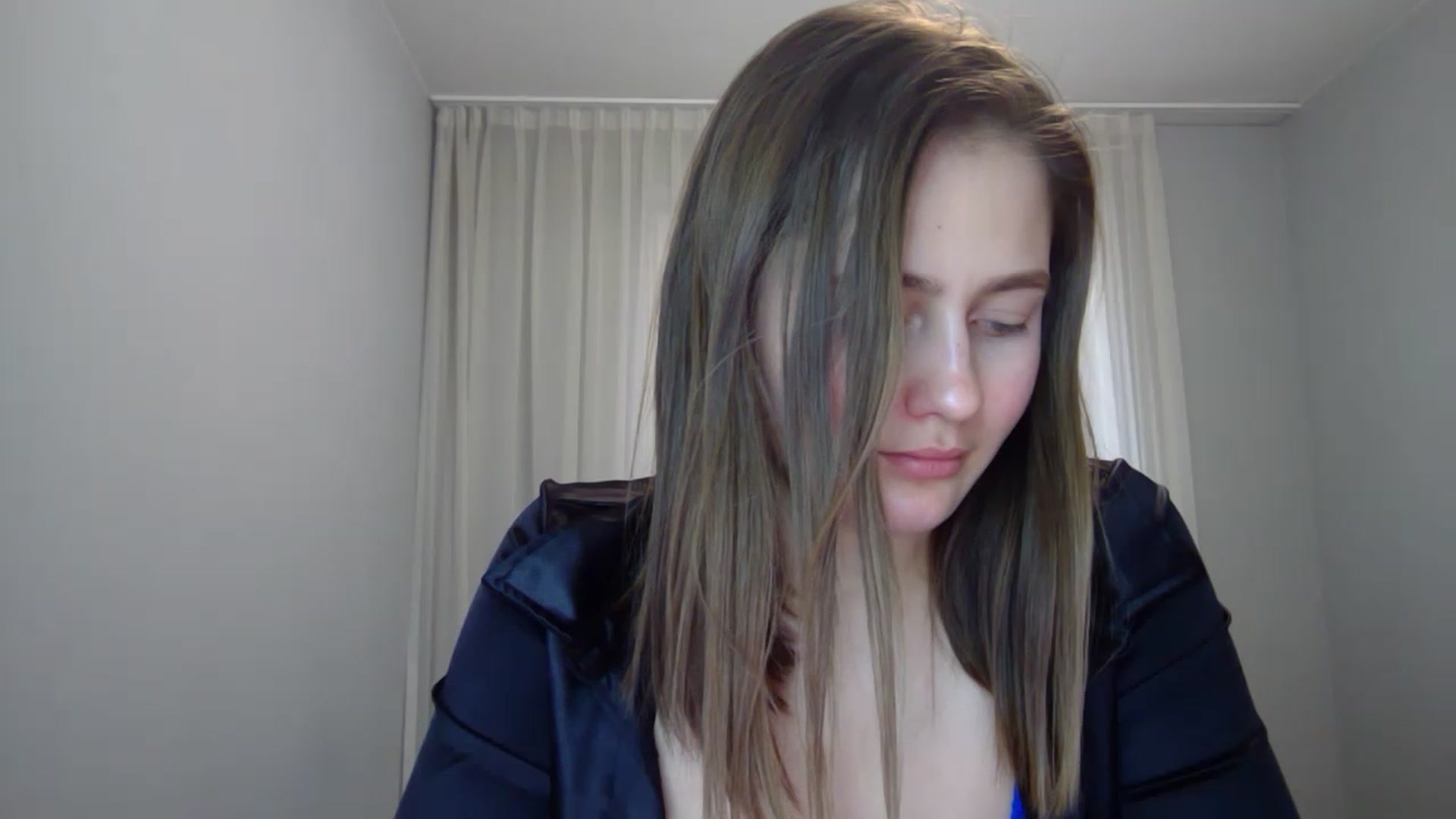 Gallery image thumbnail from Little_Rosee's myfreecams stream on, 04/14/2023, 12:10 image 15 of 20