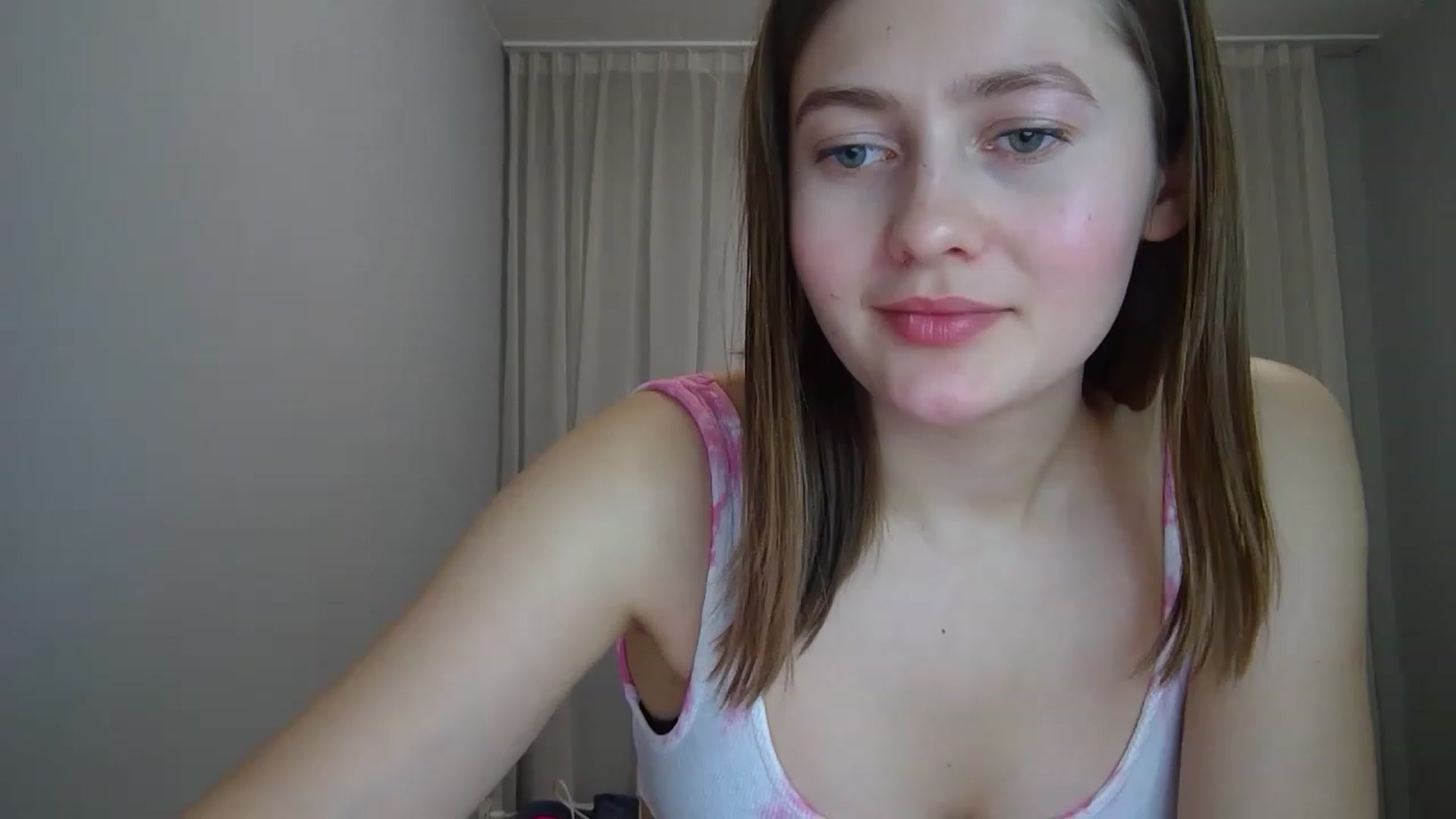 Gallery image thumbnail from Little_Rosee's myfreecams stream on, 04/15/2023, 10:31 image 1 of 20