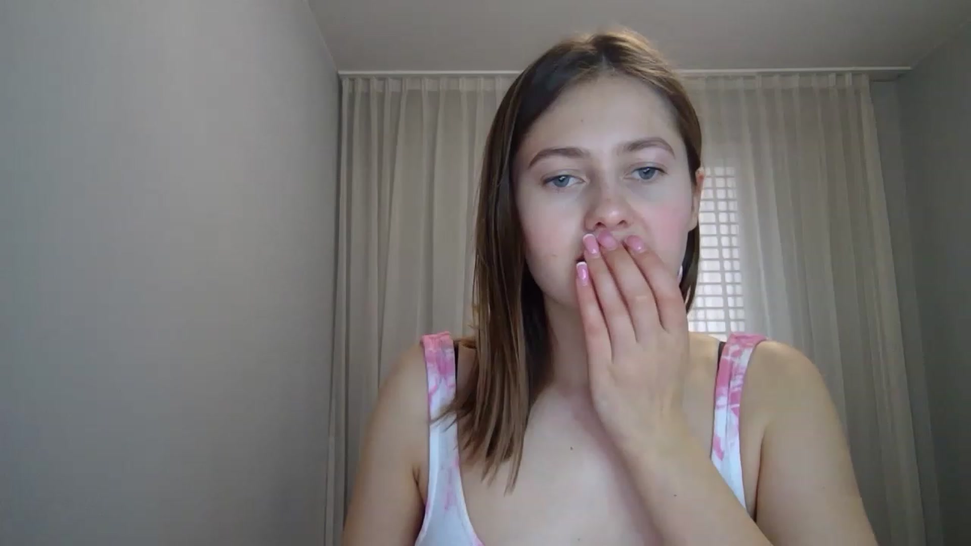 Gallery image thumbnail from Little_Rosee's myfreecams stream on, 04/15/2023, 10:31 image 8 of 20