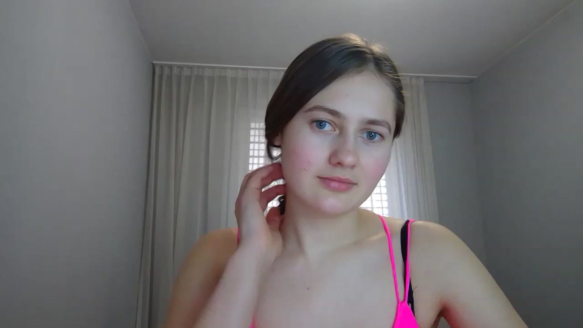 Gallery image thumbnail from Little_Rosee's myfreecams stream on, 04/16/2023, 11:13 image 3 of 20