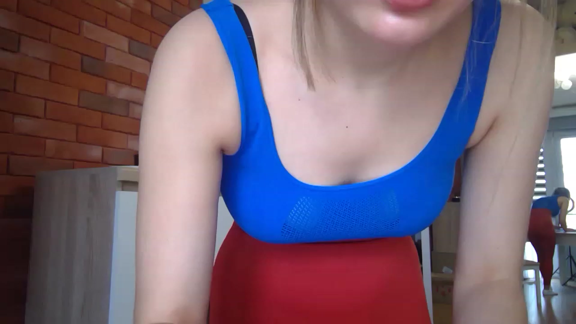 Gallery image thumbnail from Little_Rosee's myfreecams stream on, 04/19/2023, 10:50 image 2 of 20