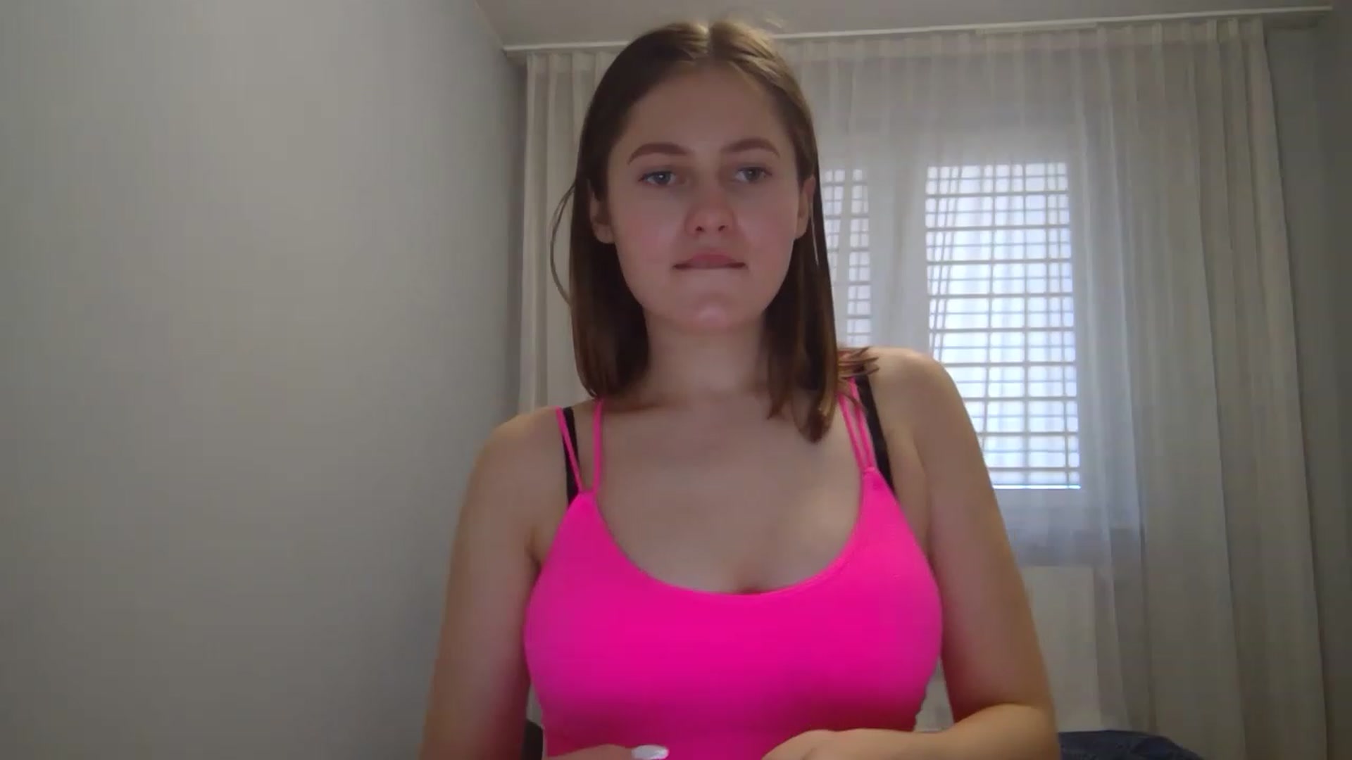 Gallery image thumbnail from Little_Rosee's myfreecams stream on, 04/23/2023, 09:24 image 18 of 20
