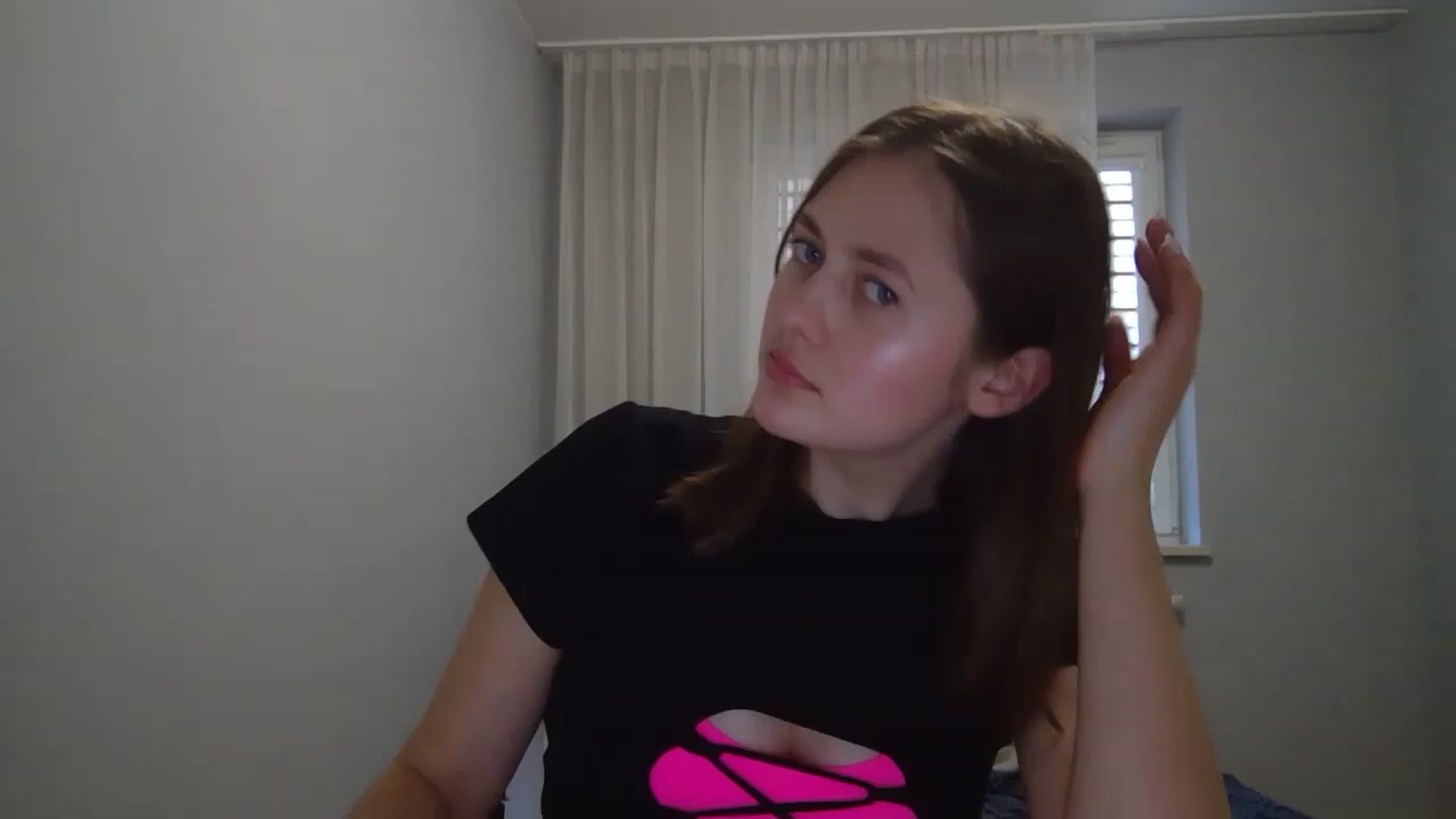 Gallery image thumbnail from Little_Rosee's myfreecams stream on, 04/23/2023, 12:08 image 5 of 20