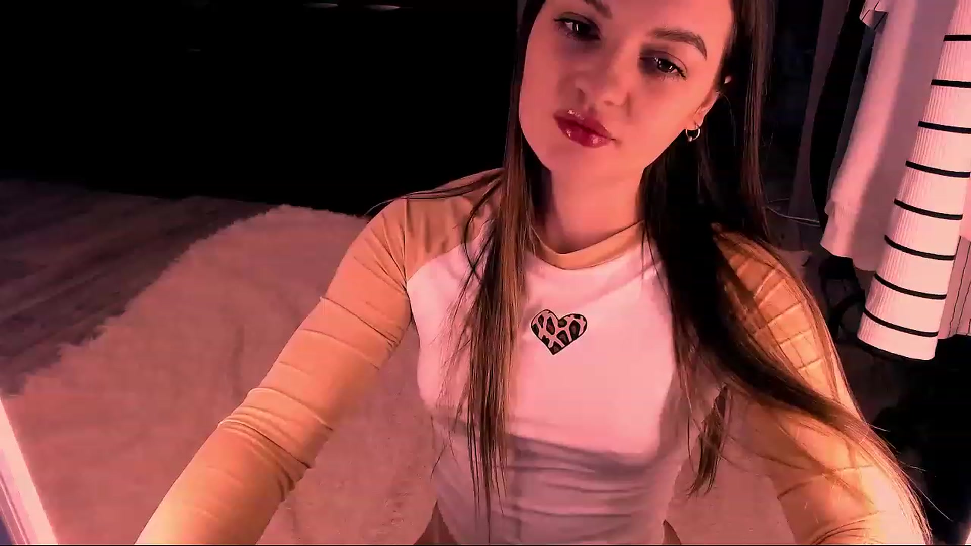 Gallery image thumbnail from Little__Miss's myfreecams stream on, 12/21/2022, 03:18 image 16 of 20