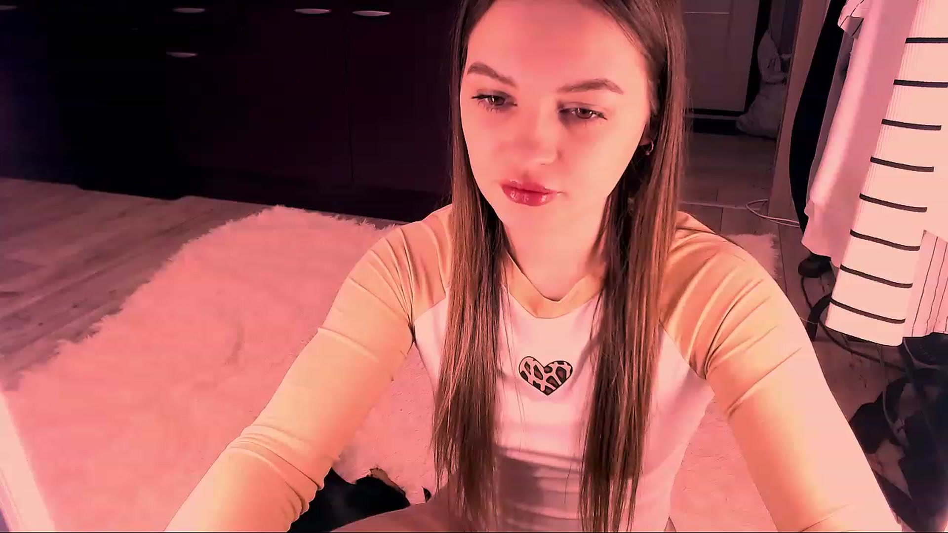 Gallery image thumbnail from Little__Miss's myfreecams stream on, 12/21/2022, 03:18 image 8 of 20