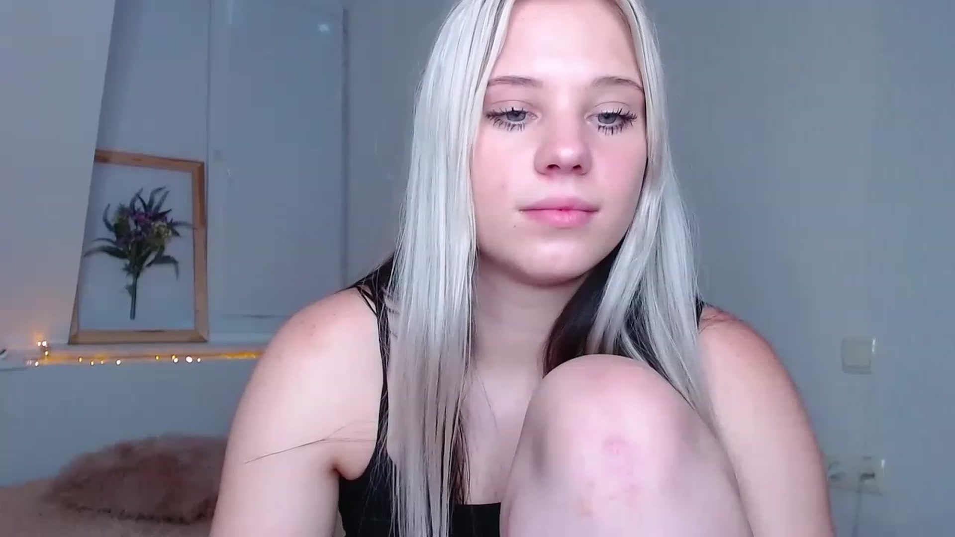 Gallery image thumbnail from Little_k1ttyy's myfreecams stream on, 06/03/2023, 15:05 image 19 of 20