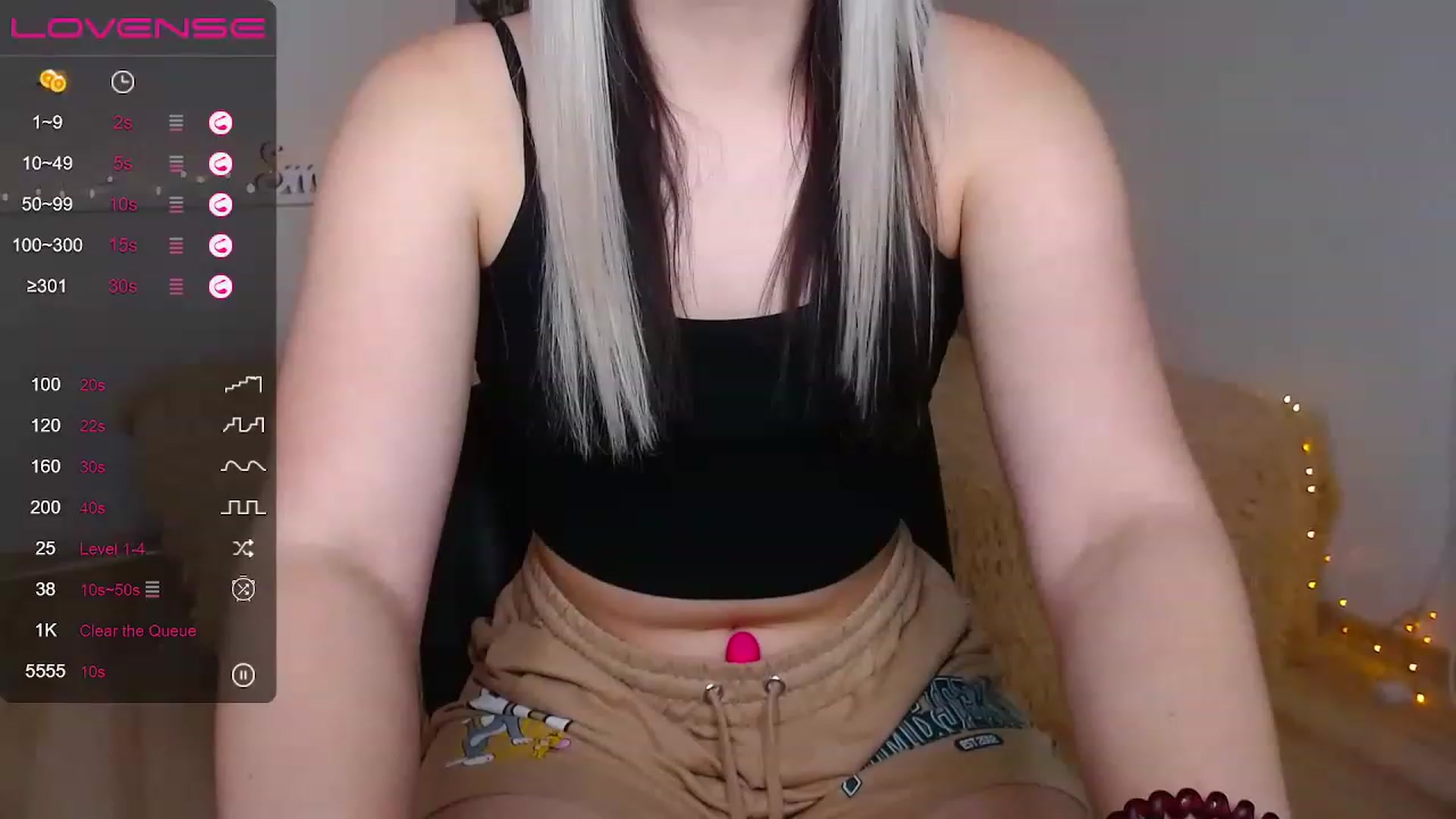 Gallery image thumbnail from Little_k1ttyy's myfreecams stream on, 06/04/2023, 14:45 image 4 of 20