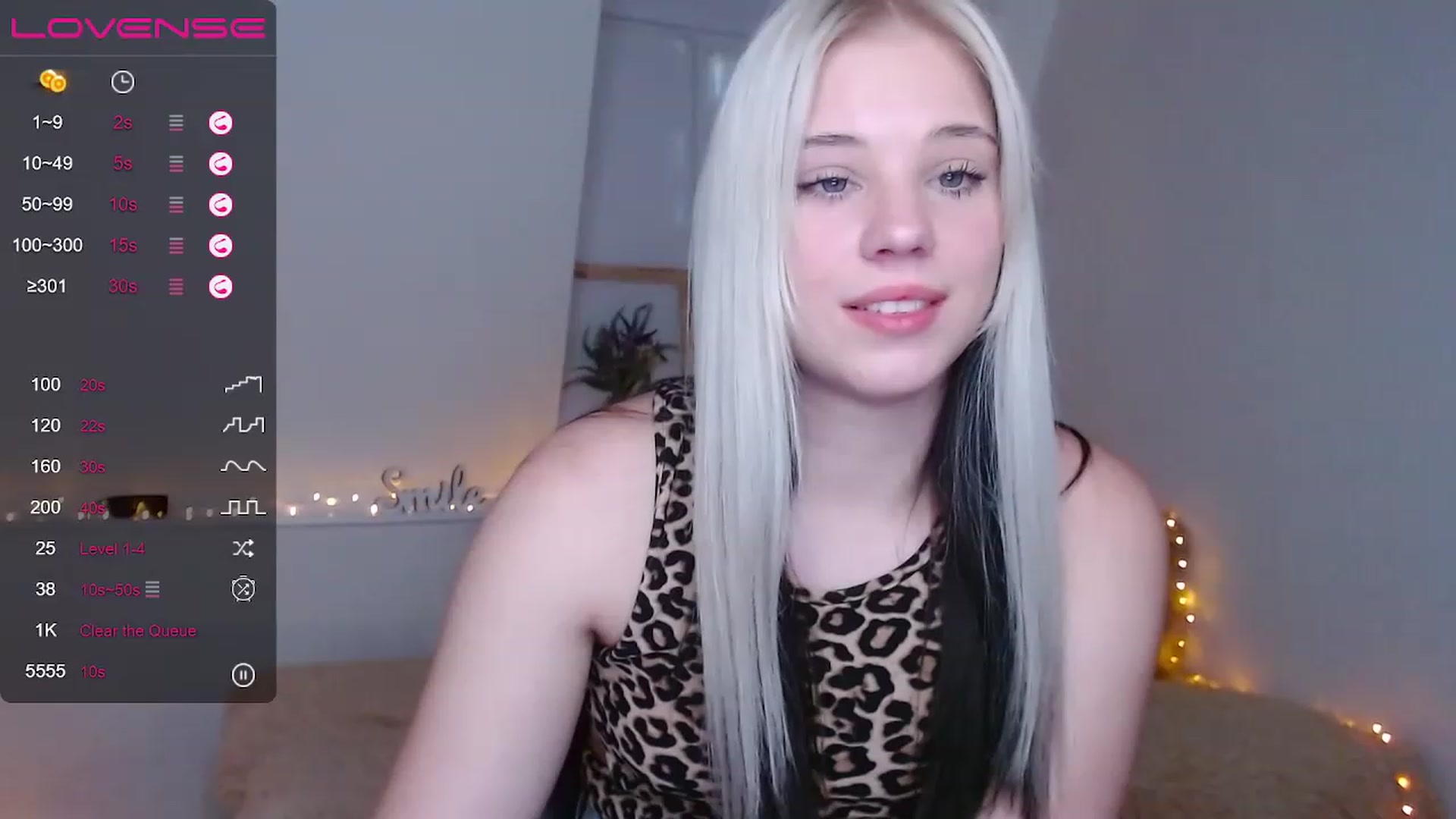 Gallery image thumbnail from Little_k1ttyy's myfreecams stream on, 06/06/2023, 10:46 image 15 of 20