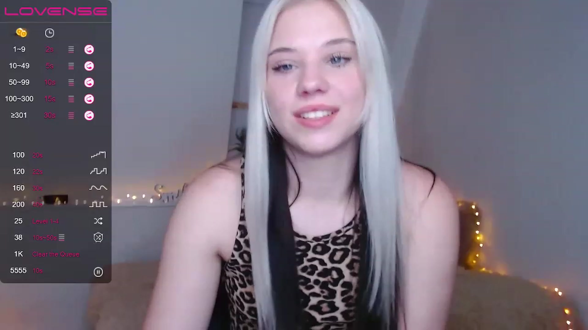 Gallery image thumbnail from Little_k1ttyy's myfreecams stream on, 06/06/2023, 10:46 image 16 of 20