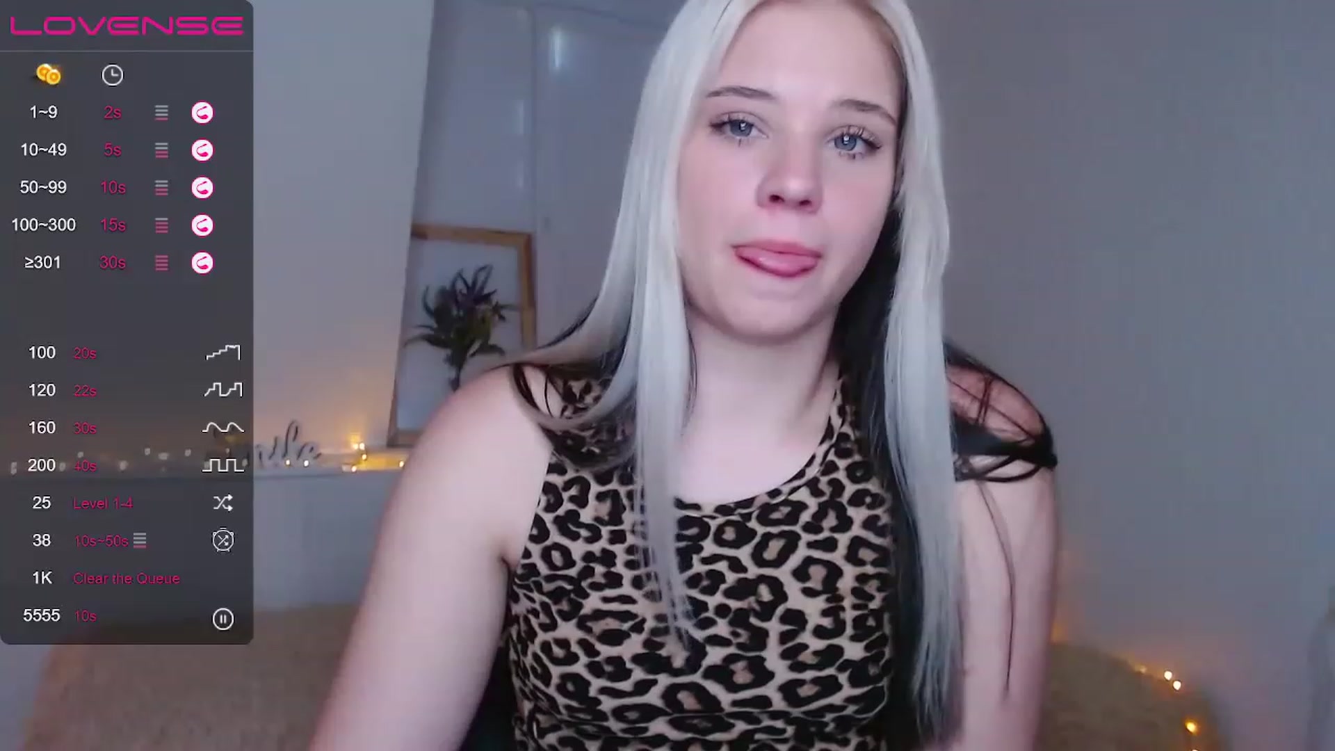 Gallery image thumbnail from Little_k1ttyy's myfreecams stream on, 06/06/2023, 12:41 image 12 of 20