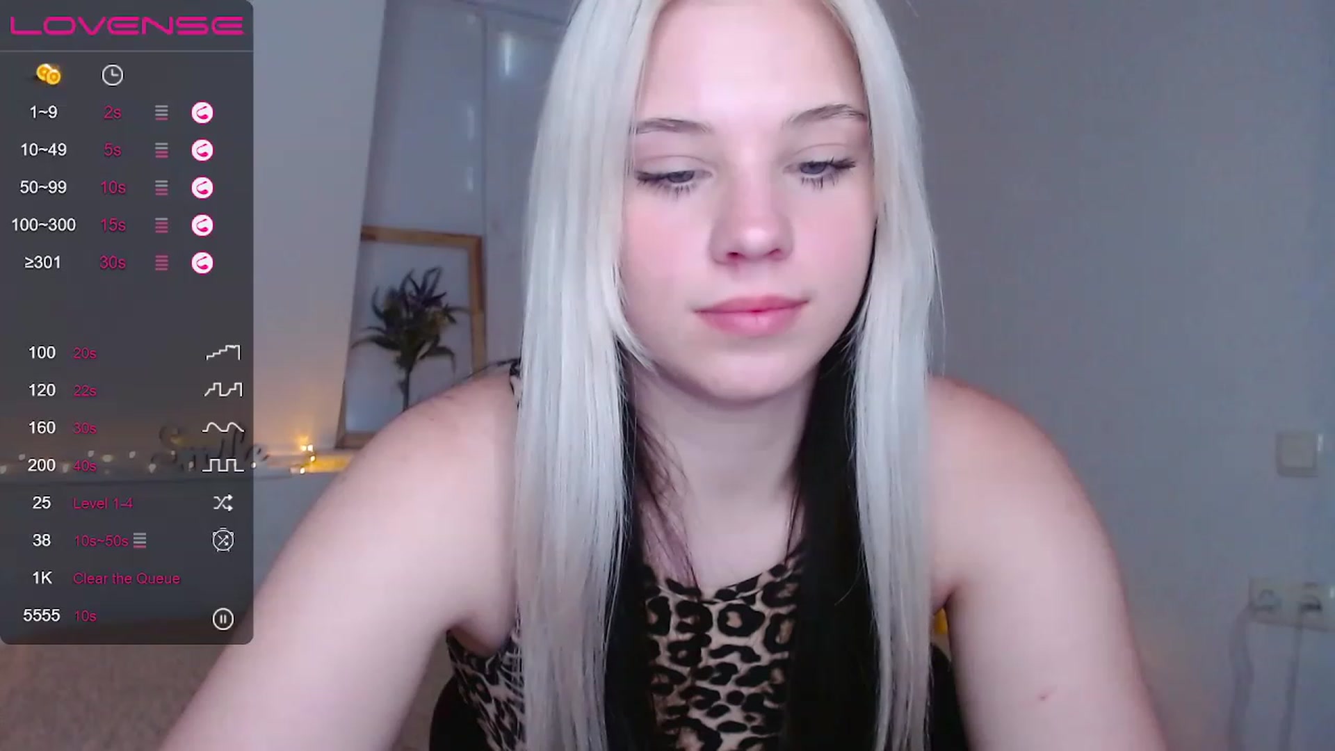 Gallery image thumbnail from Little_k1ttyy's myfreecams stream on, 06/06/2023, 12:41 image 17 of 20