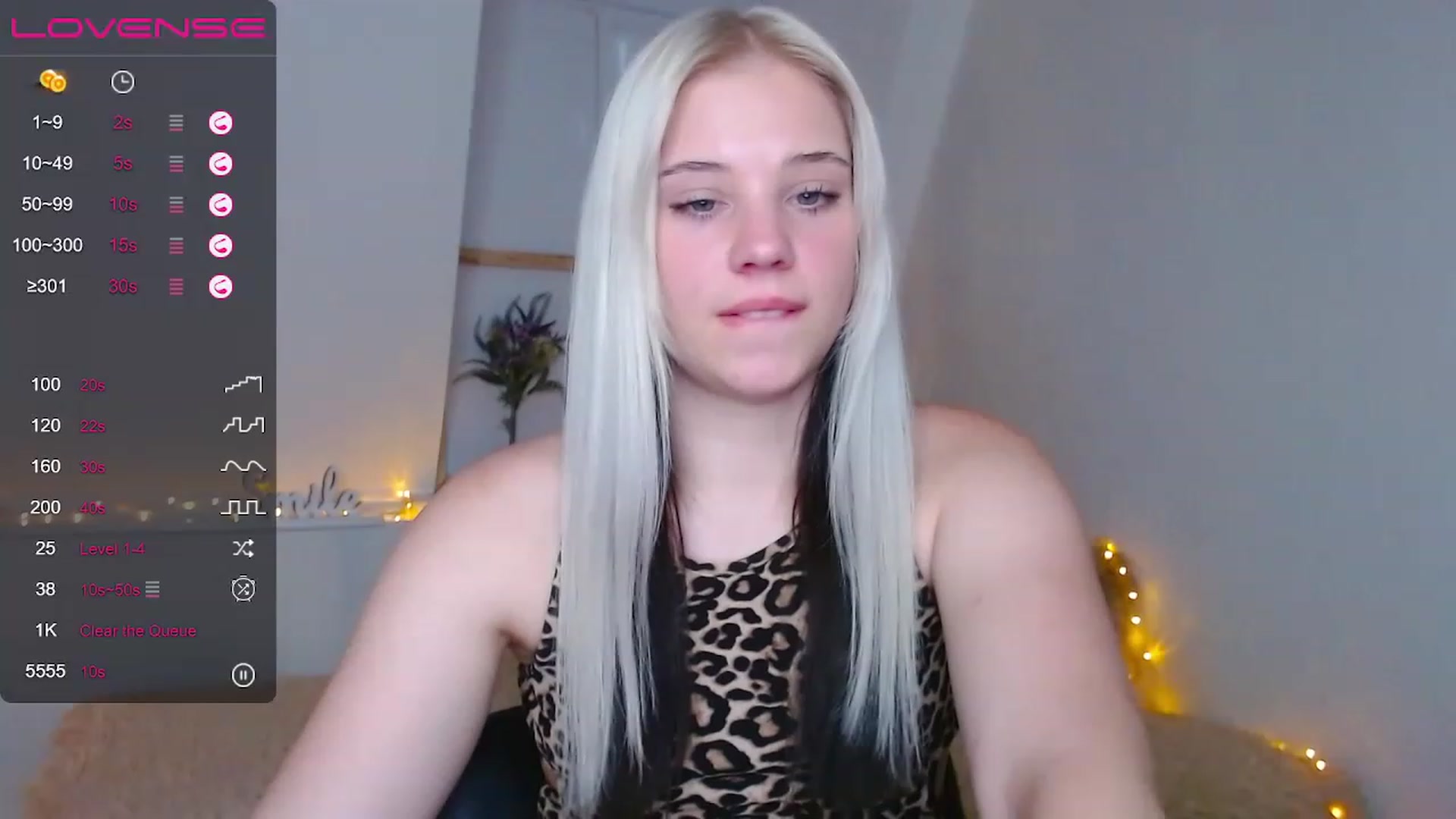 Gallery image thumbnail from Little_k1ttyy's myfreecams stream on, 06/06/2023, 16:08 image 4 of 20
