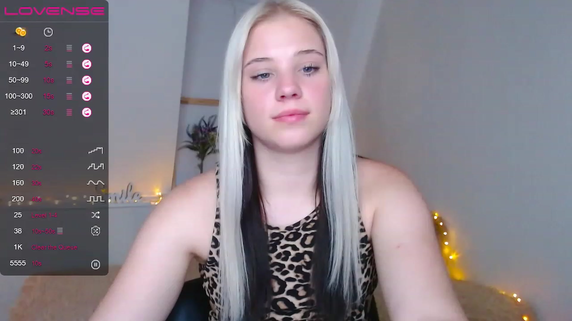 Gallery image thumbnail from Little_k1ttyy's myfreecams stream on, 06/06/2023, 16:08 image 2 of 20