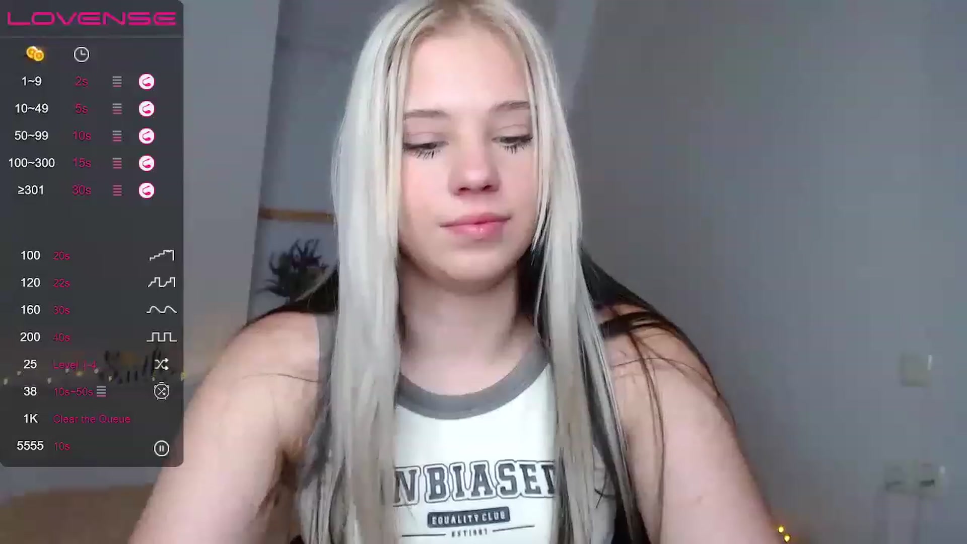 Gallery image thumbnail from Little_k1ttyy's myfreecams stream on, 06/07/2023, 11:47 image 11 of 20