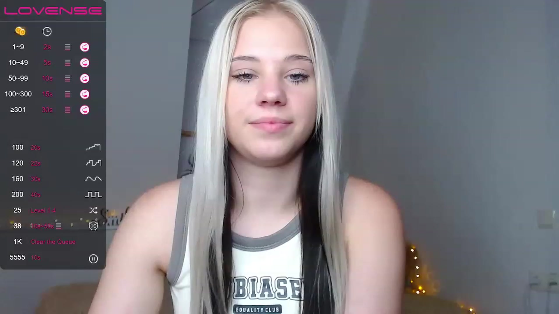 Gallery image thumbnail from Little_k1ttyy's myfreecams stream on, 06/07/2023, 13:45 image 13 of 20