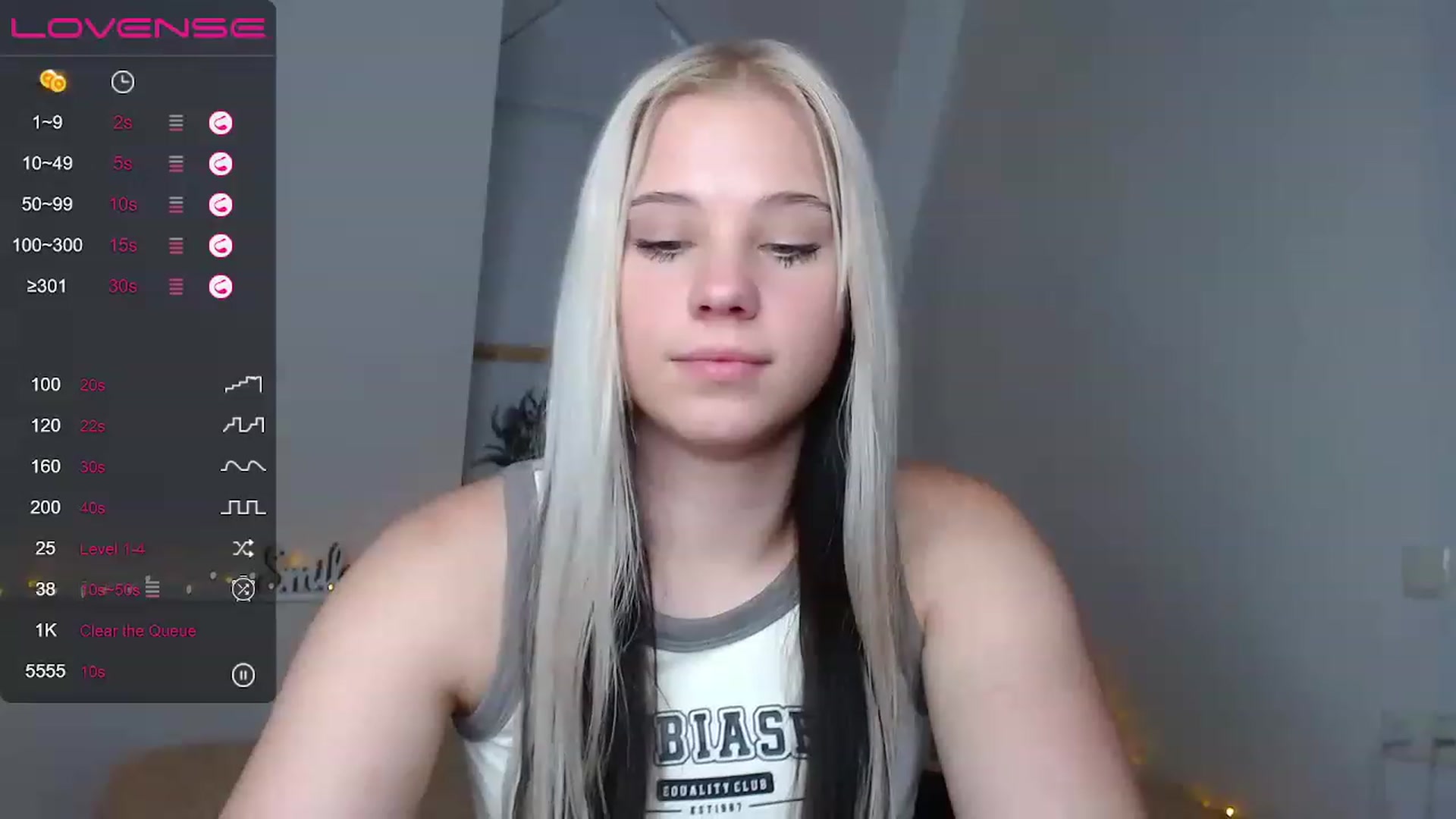 Gallery image thumbnail from Little_k1ttyy's myfreecams stream on, 06/07/2023, 13:45 image 11 of 20
